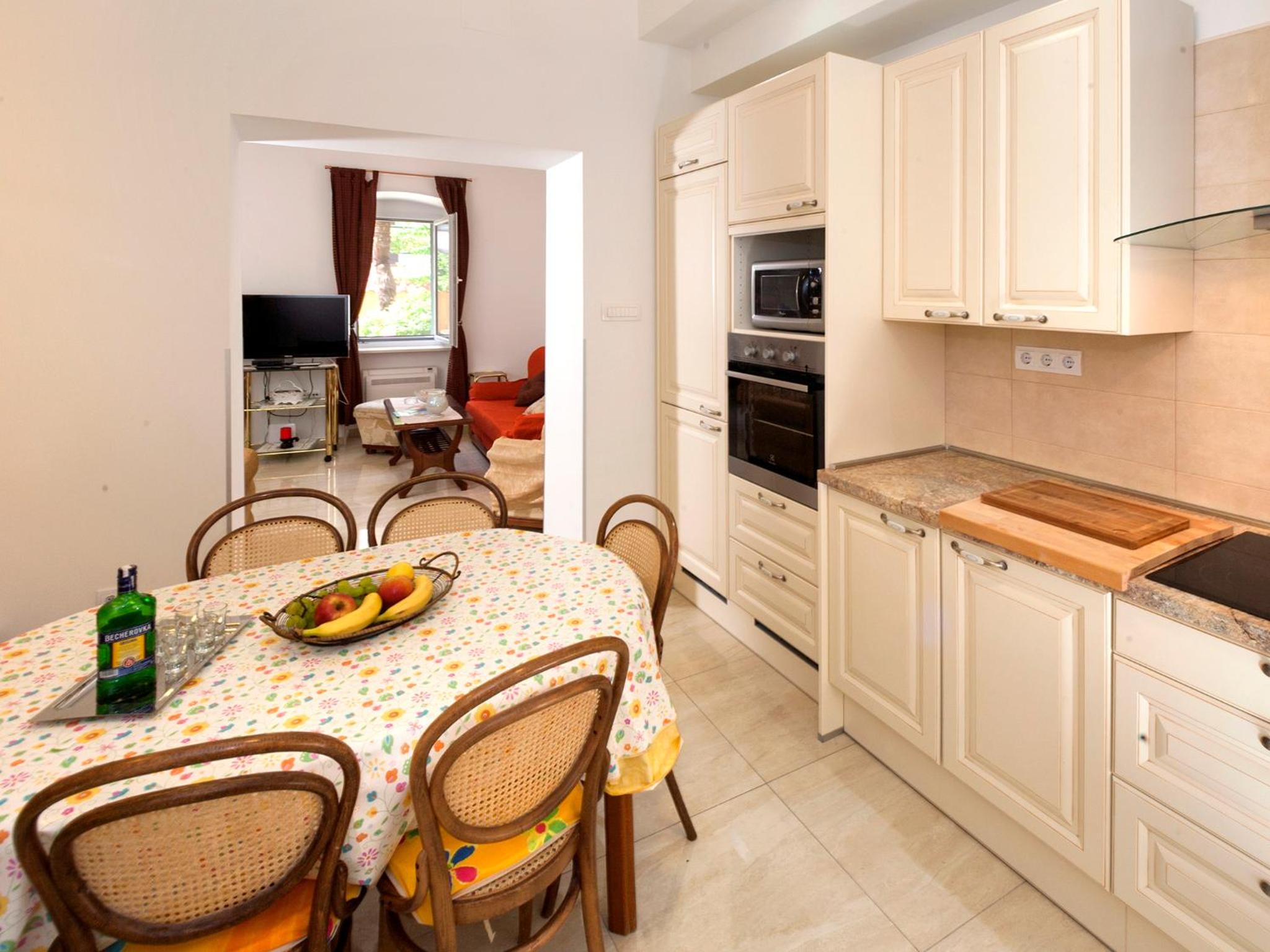 Little villa Tony- Center 40m beach Crikvenica view 3