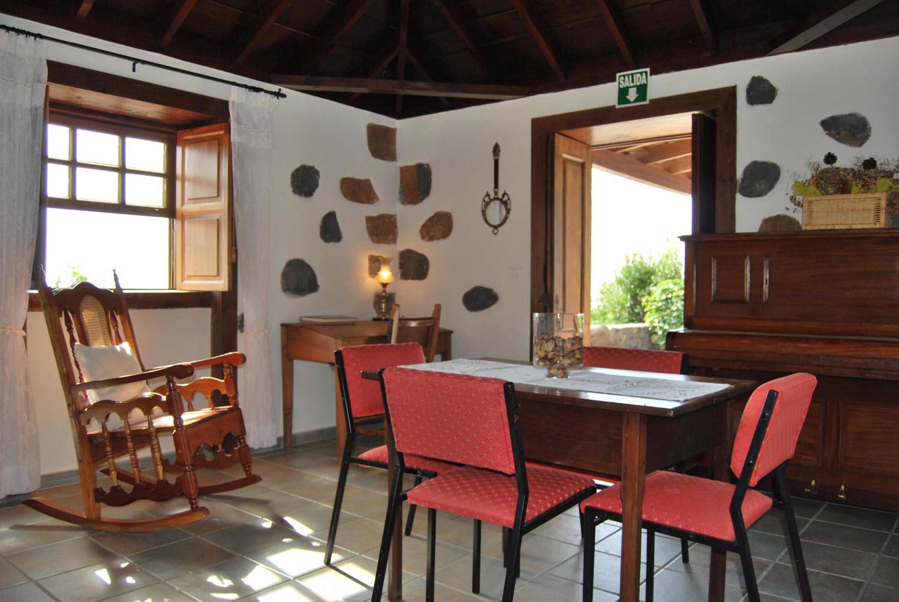 Casa Rural Las Llanadas view 2