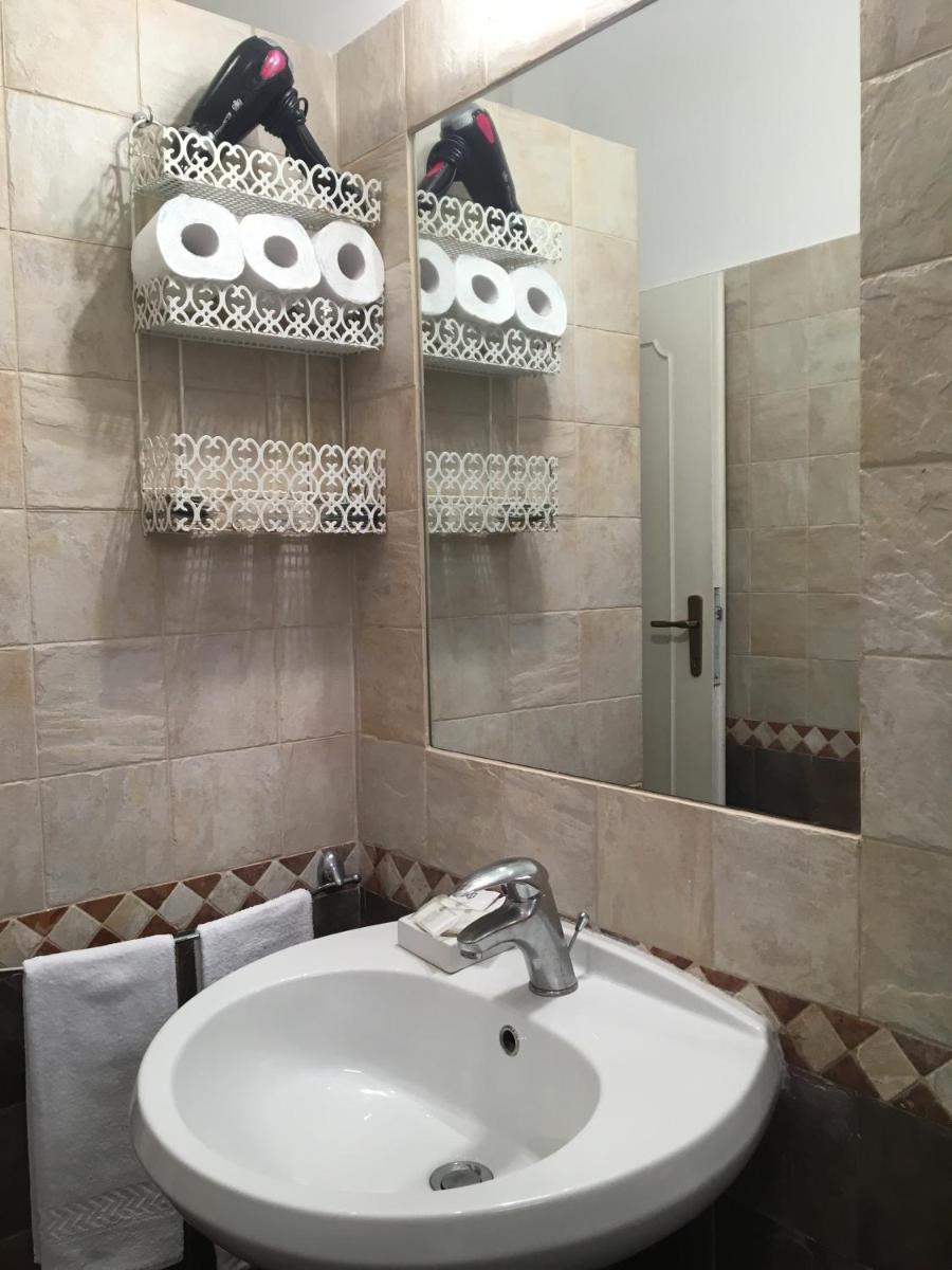 Delightful apartment 100 meters from the Colosseum