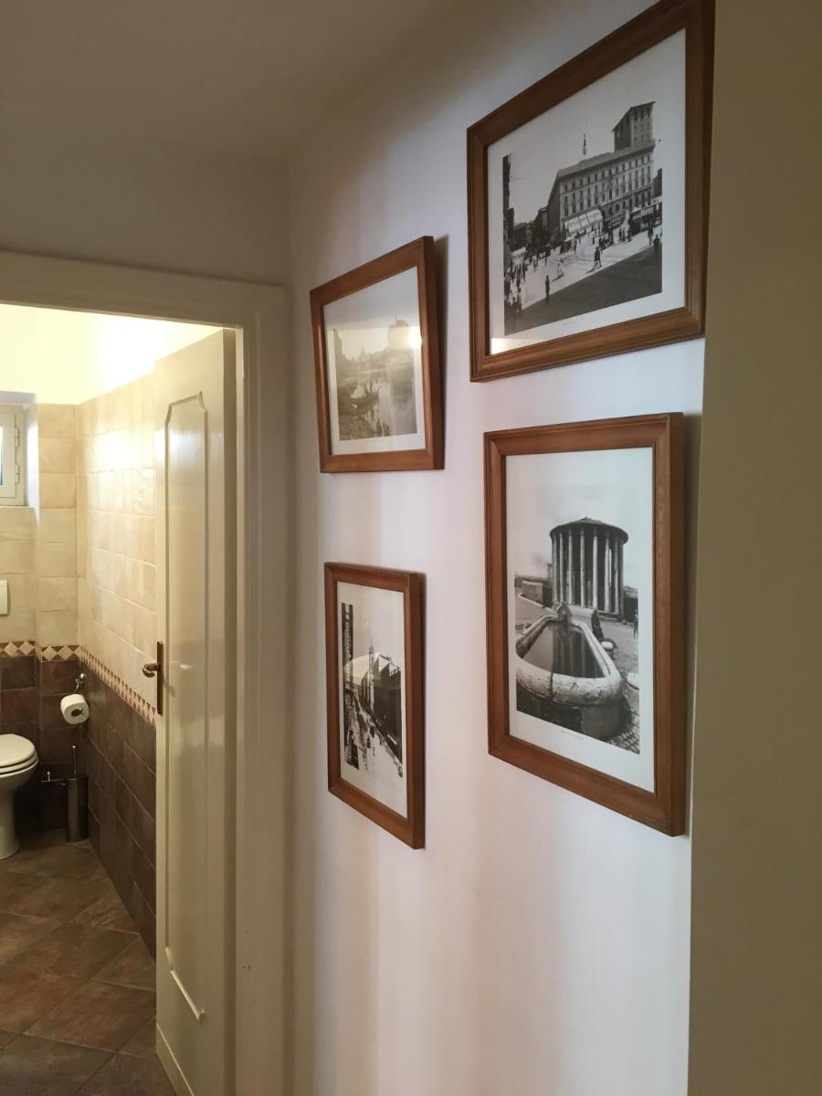 Delightful apartment 100 meters from the Colosseum