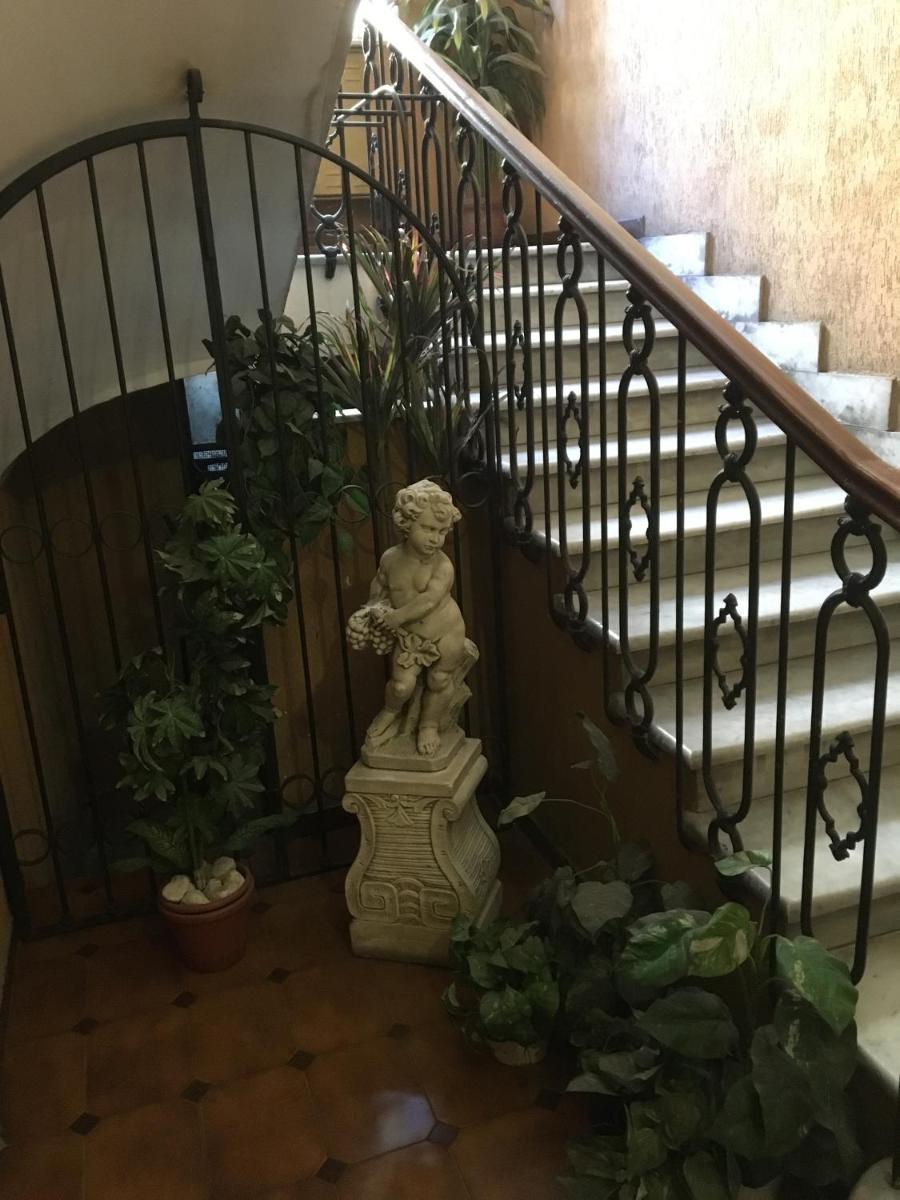 Delightful apartment 100 meters from the Colosseum