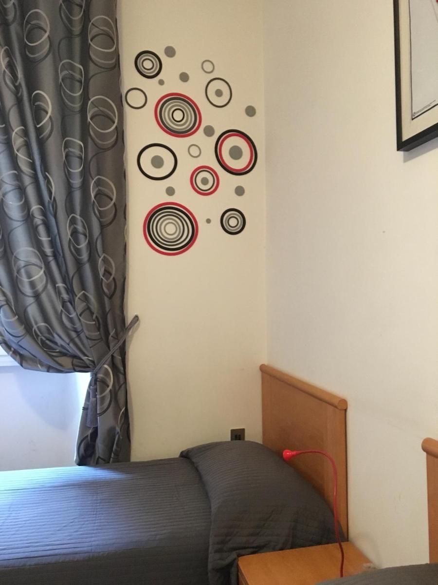 Delightful apartment 100 meters from the Colosseum