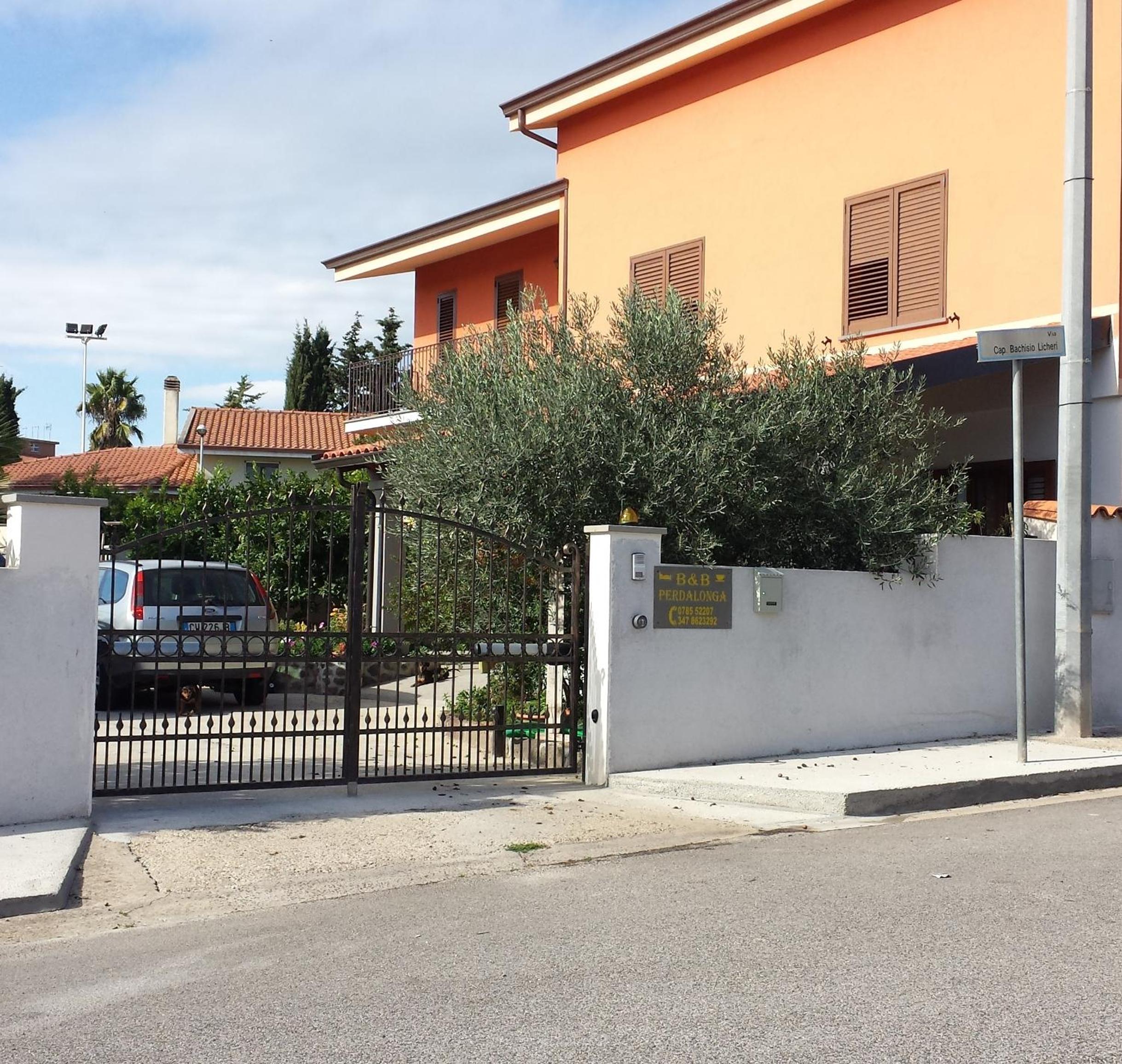 Photo 10