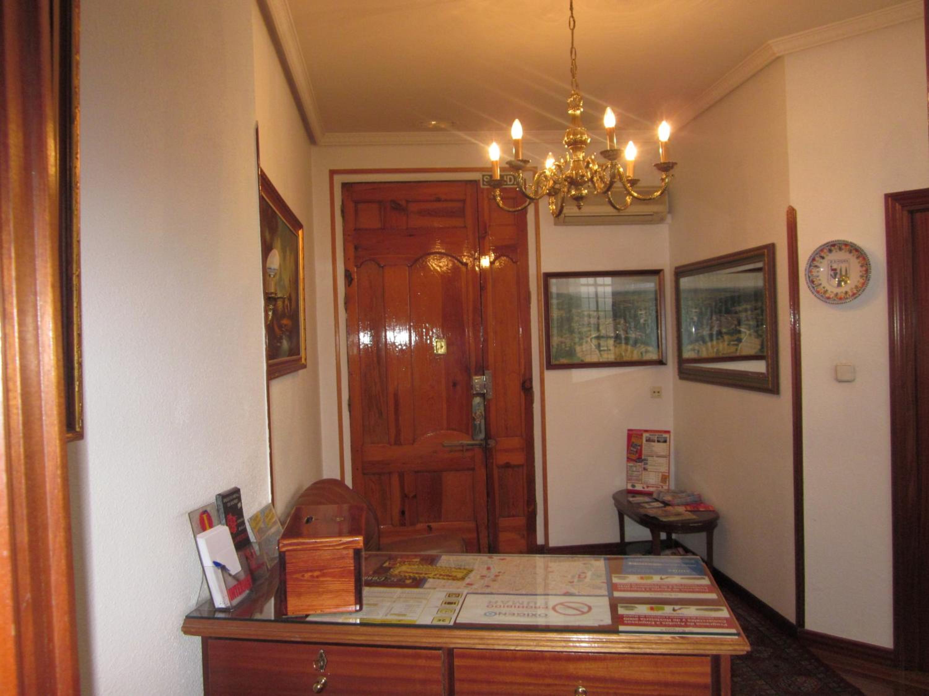 Photo 33