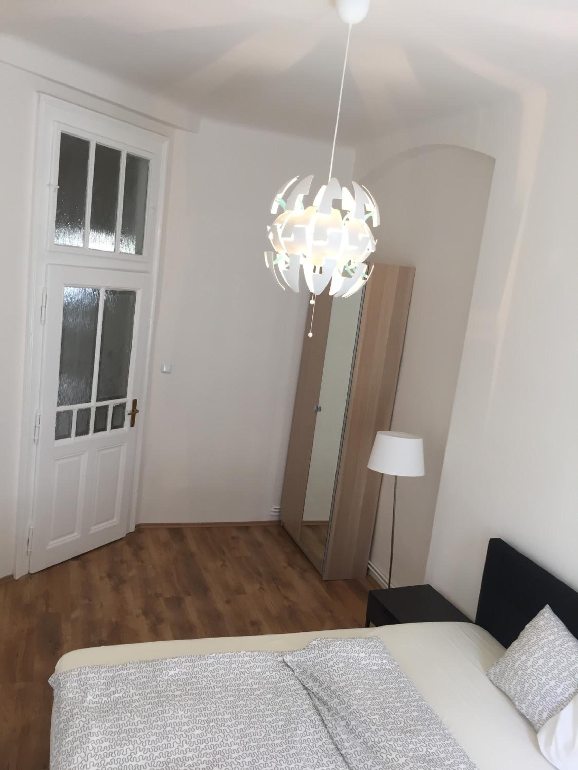 Apartments Vezenska