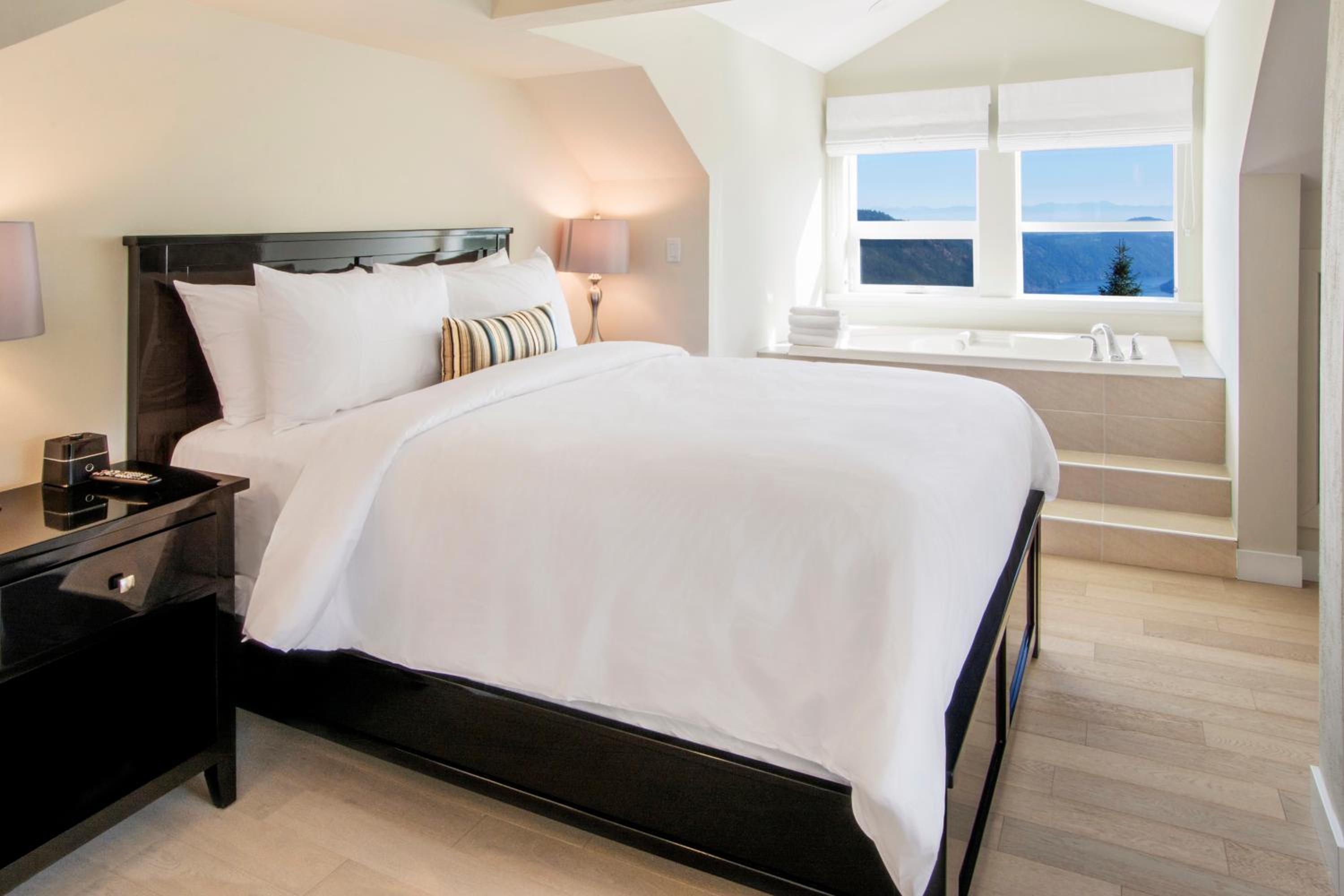 Villa Eyrie Resort