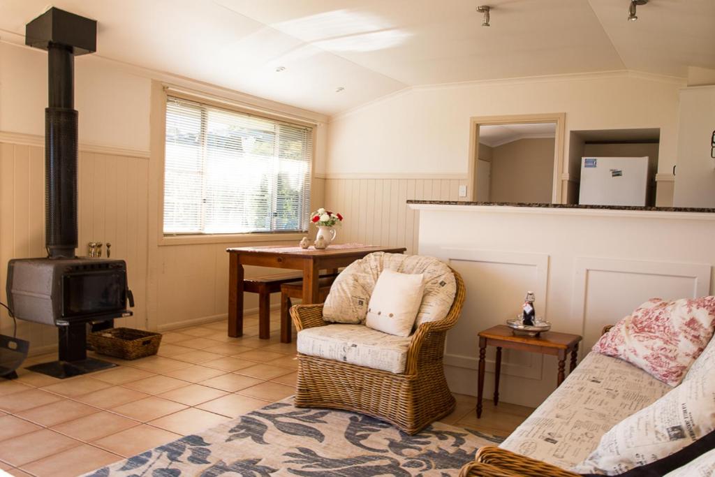 Hillview Cottages
