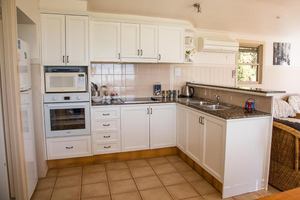 Hillview Cottages