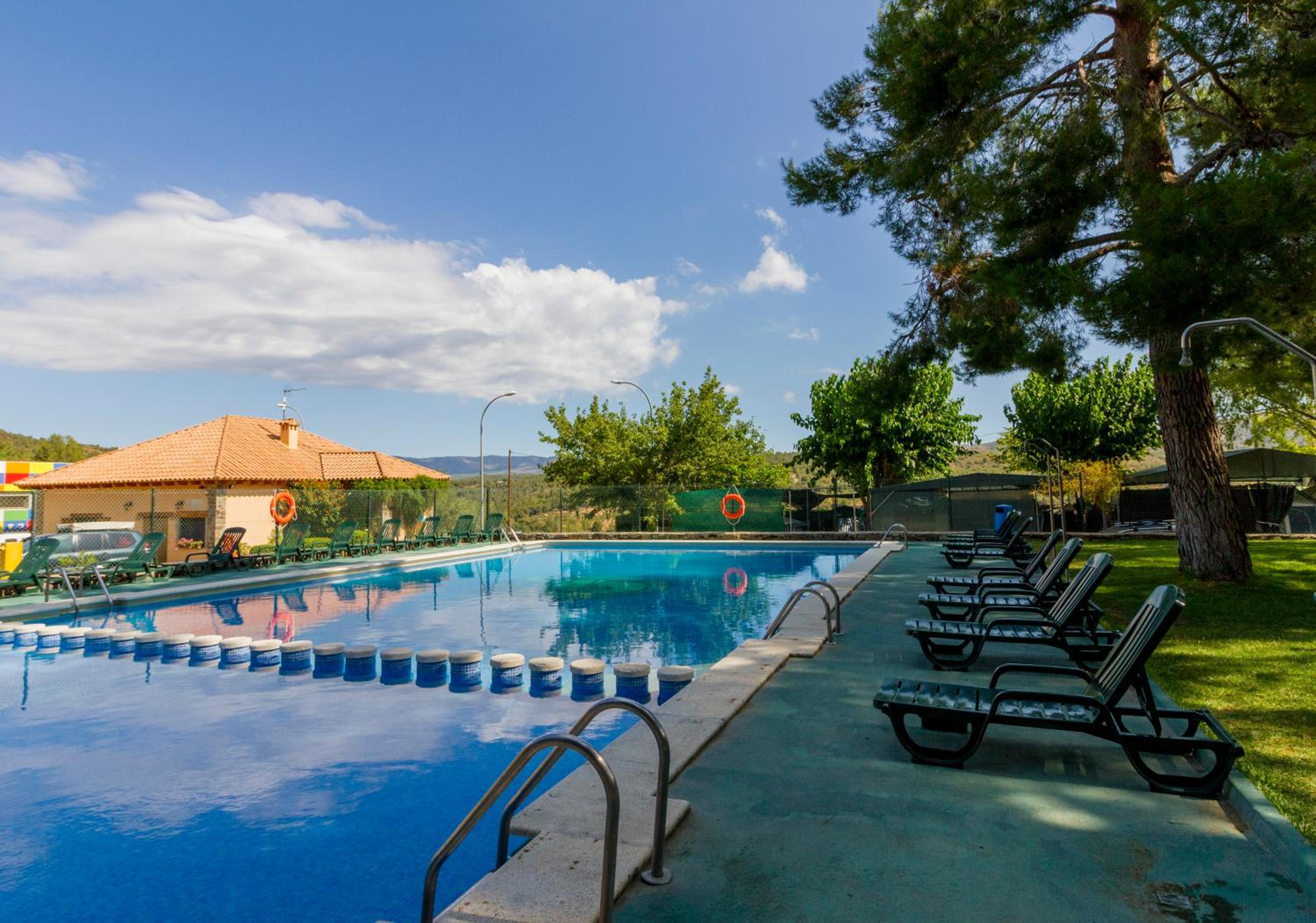 Camping-Bungalows Altomira view 2