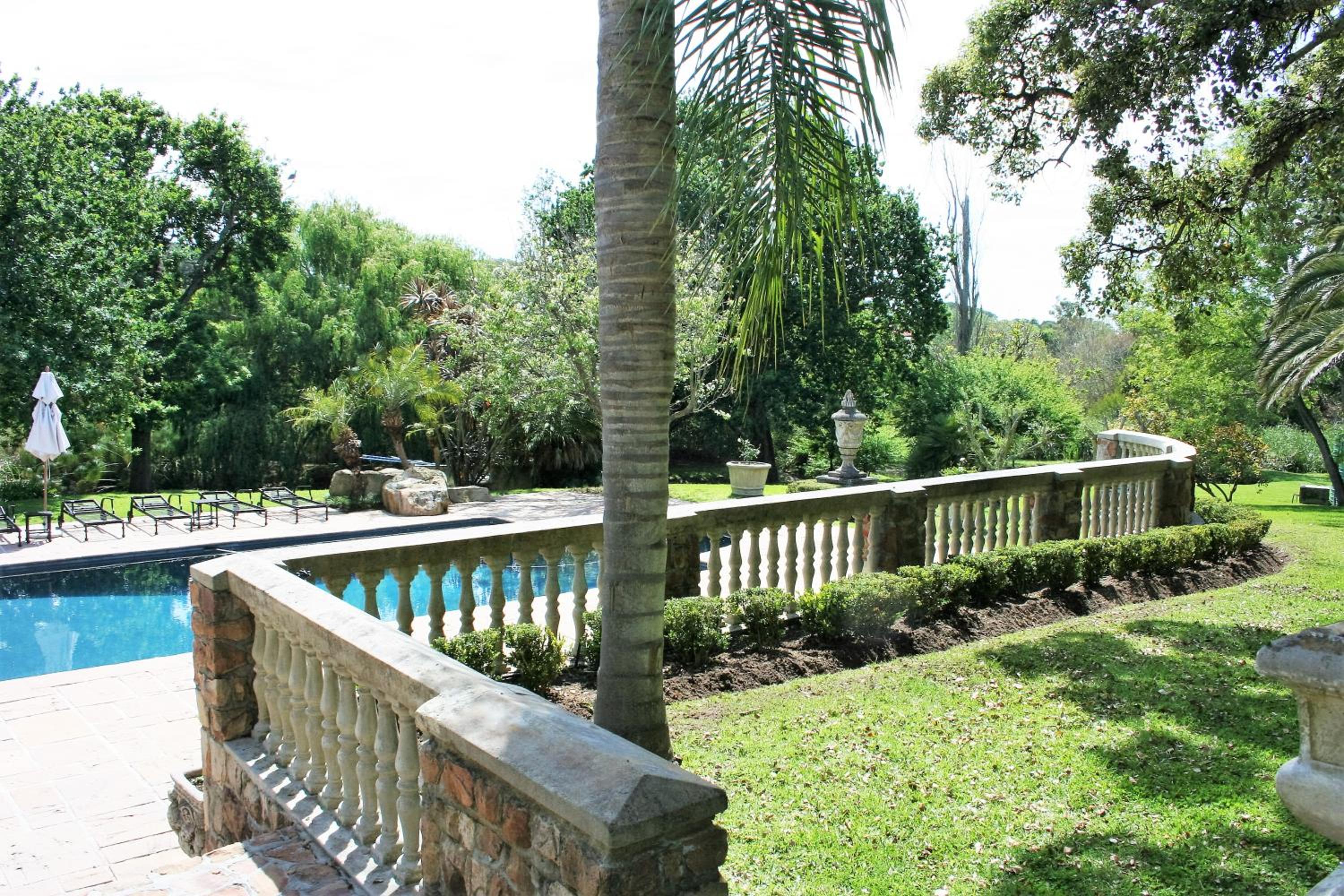 Ibis House