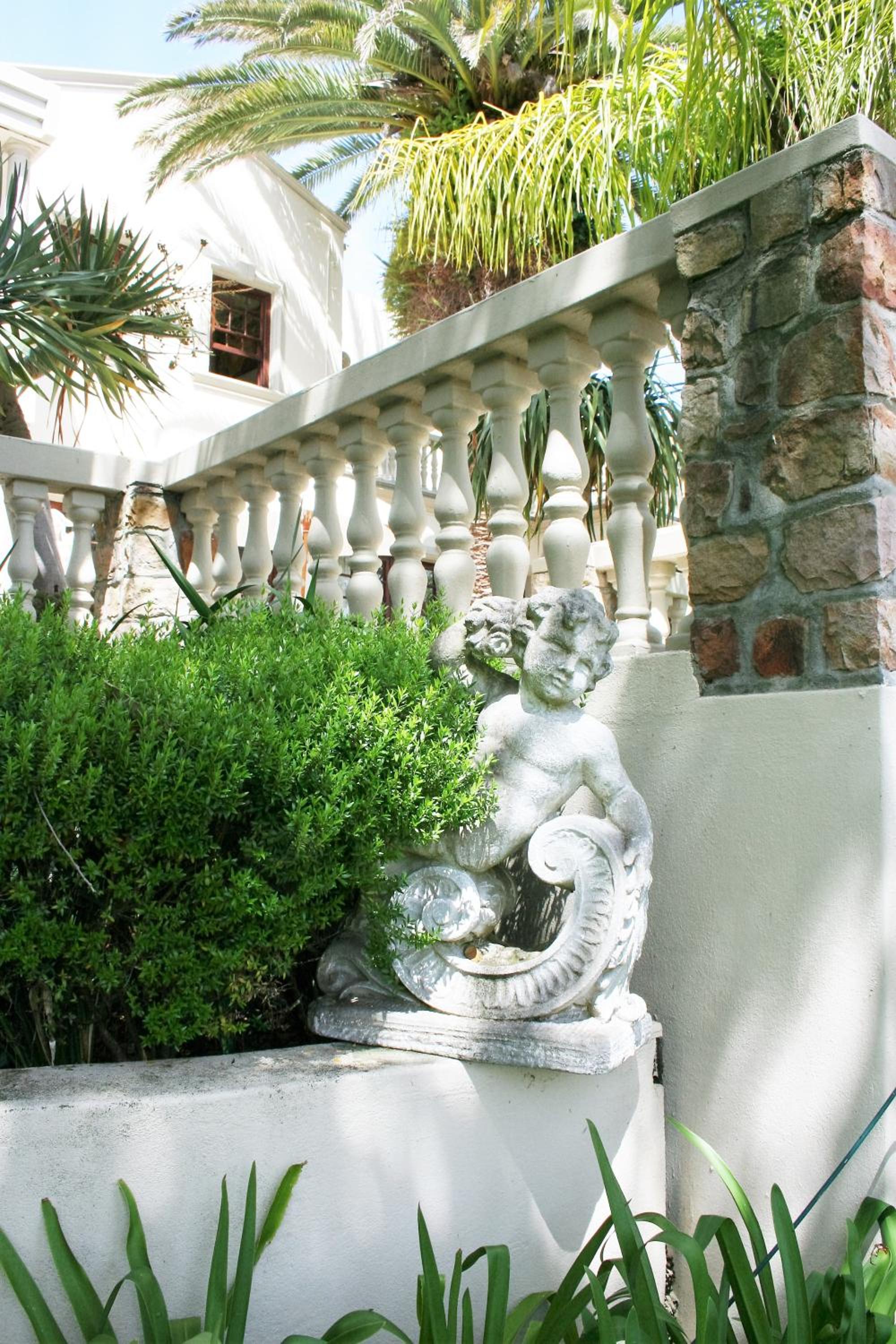 Ibis House