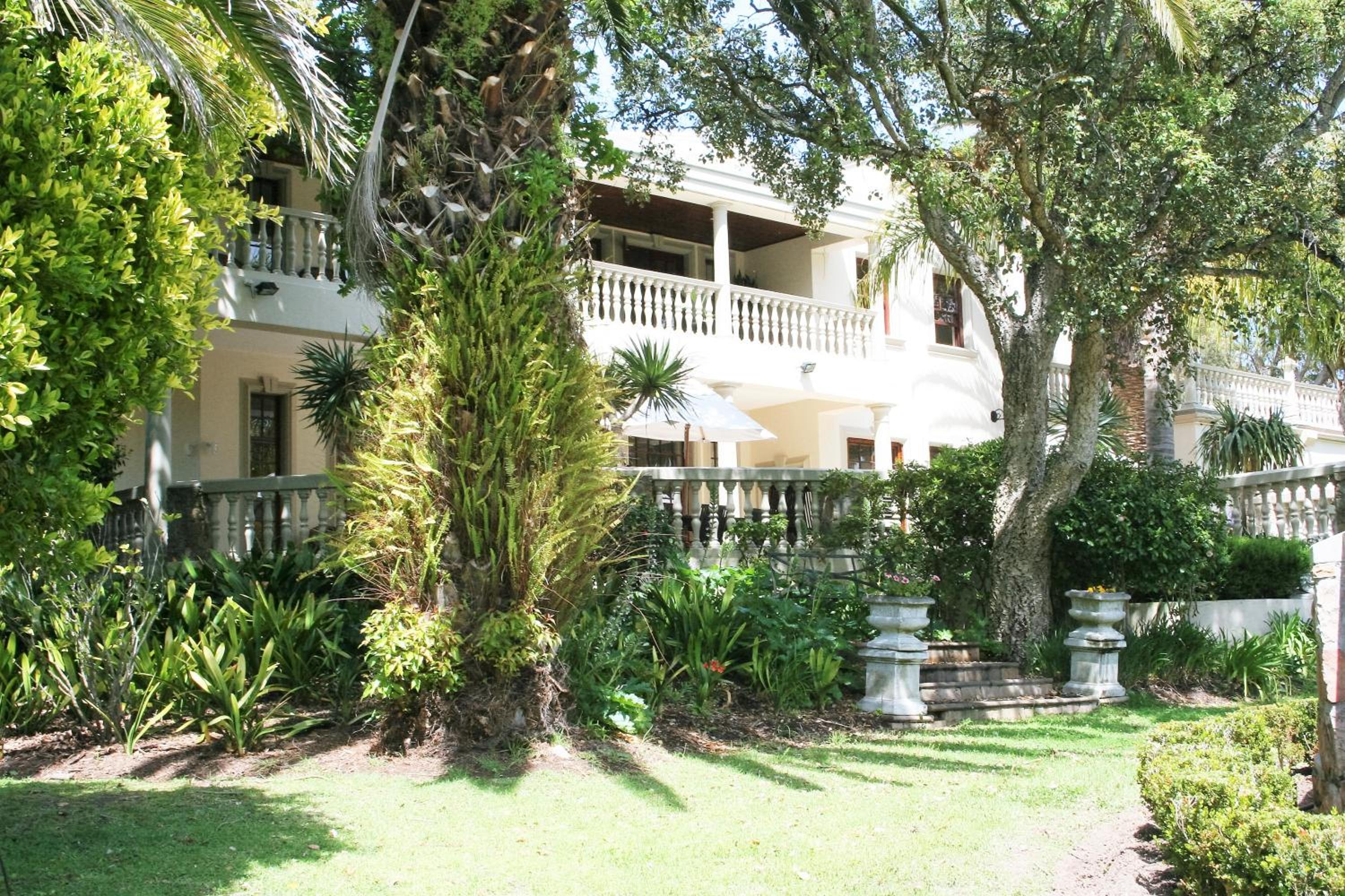 Ibis House