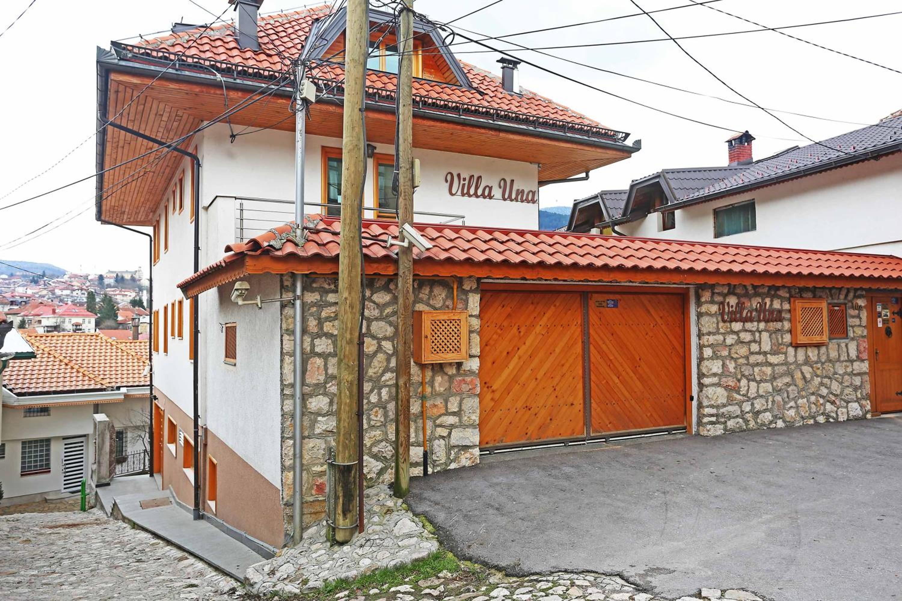 Villa Una