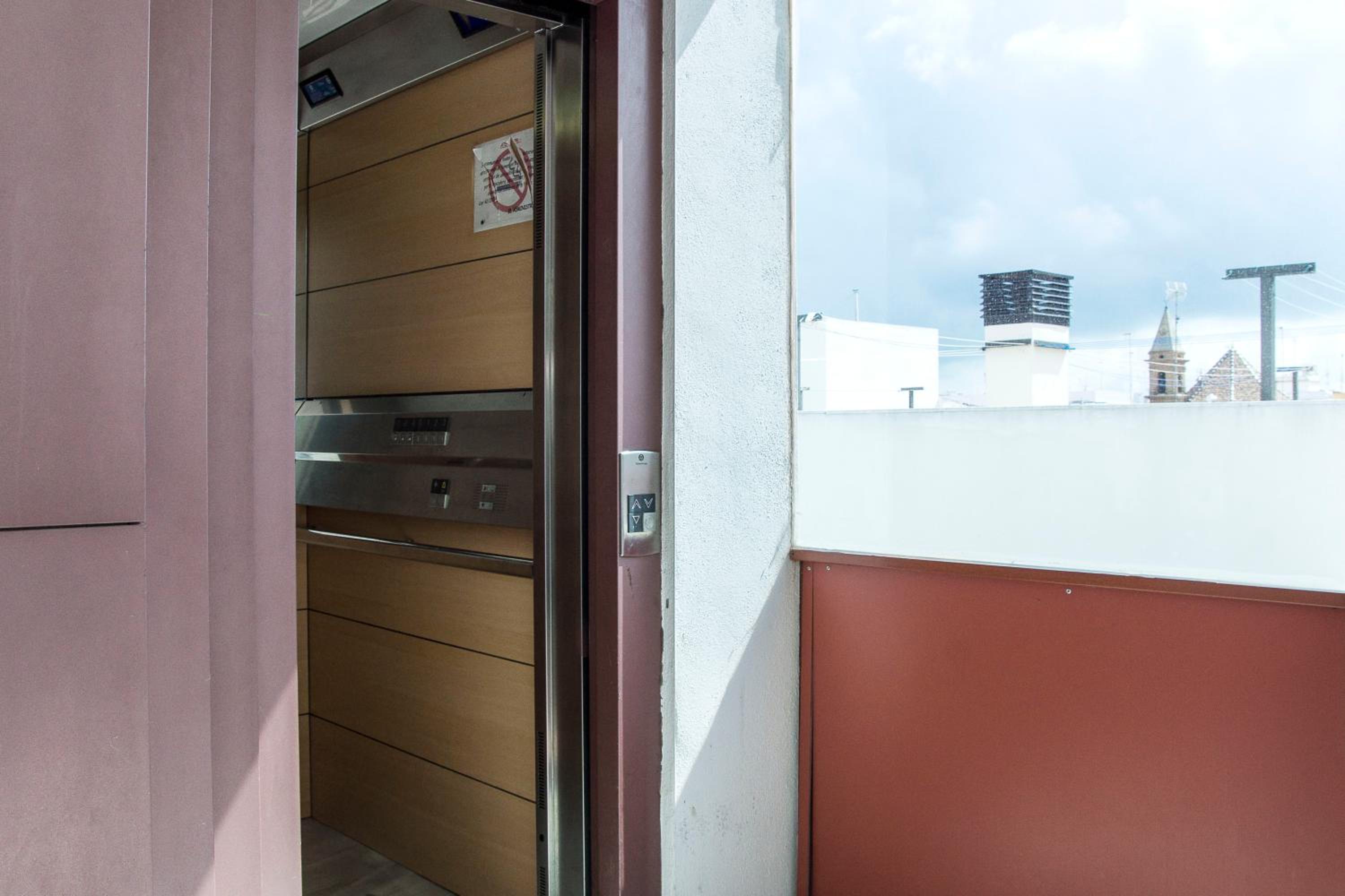 Apartamento PUERTA-CALETA by Cadiz4Rentals