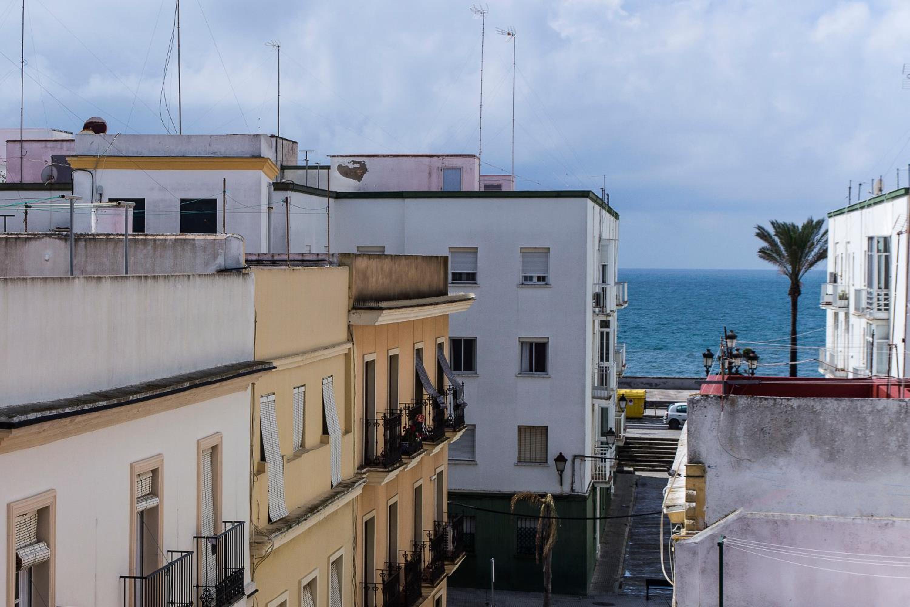Apartamento PUERTA-CALETA by Cadiz4Rentals