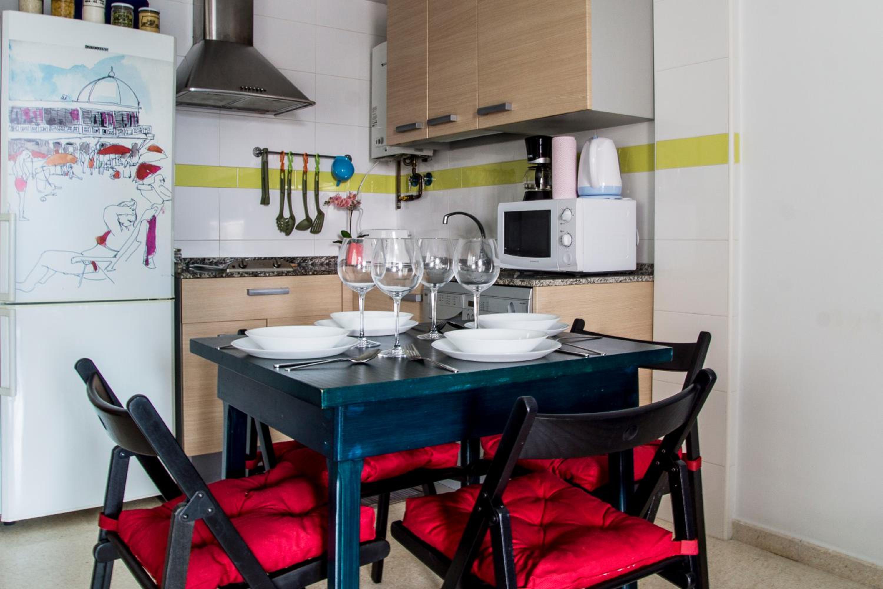 Apartamento PUERTA-CALETA by Cadiz4Rentals