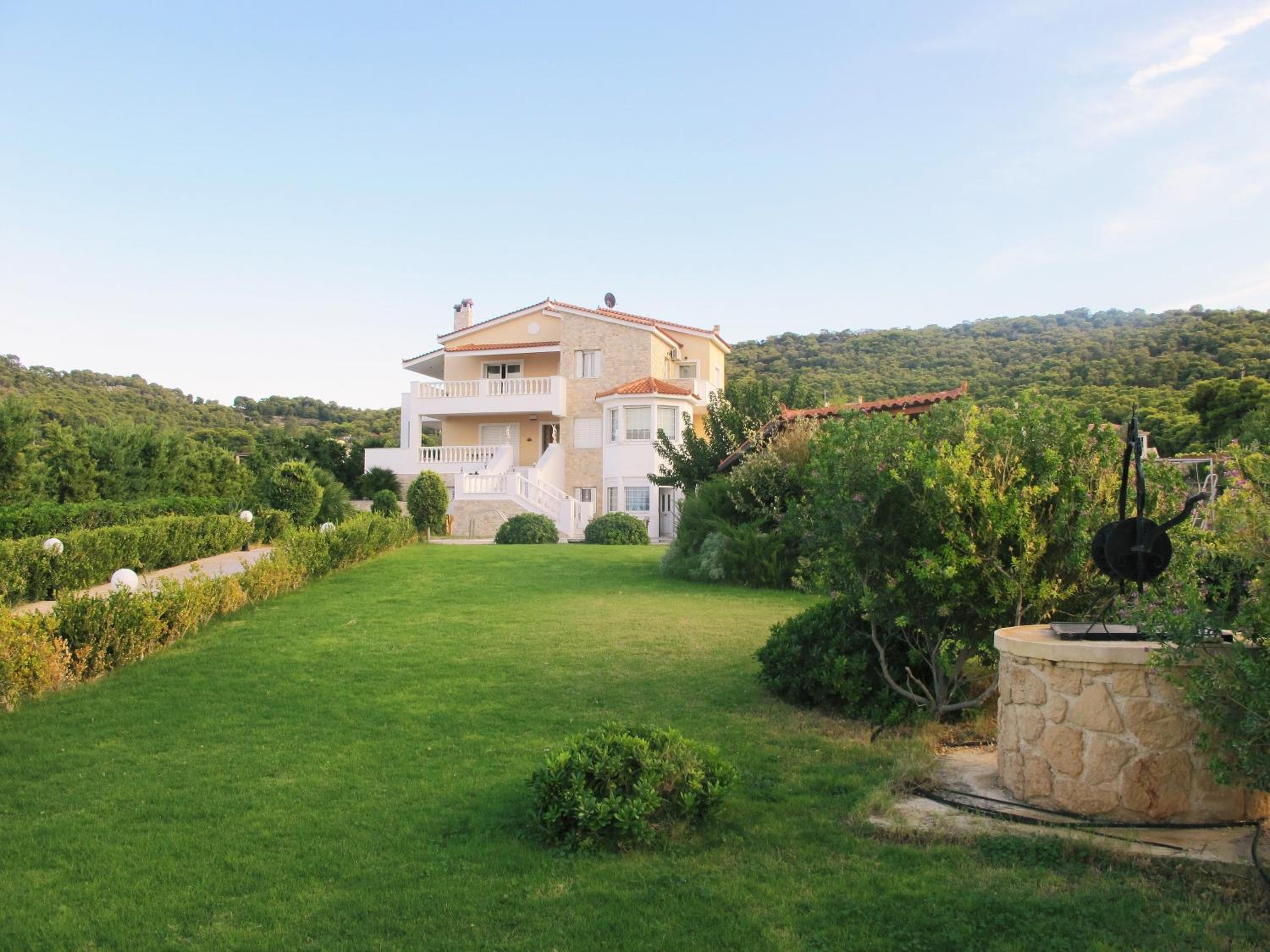 Bella Villa with Private Pool & Sea View Ideal for Groups view 4