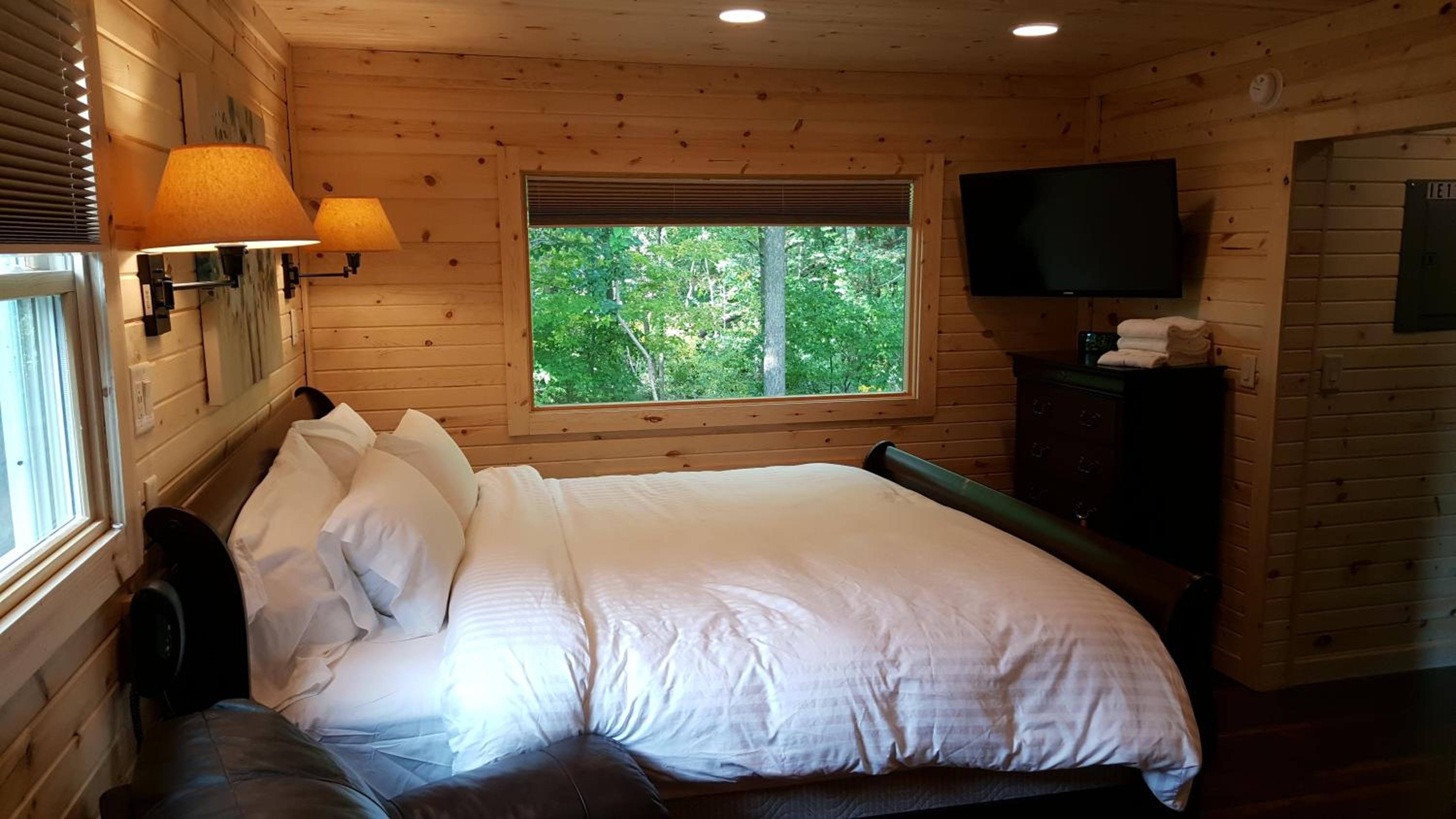 Brook Pointe Resort