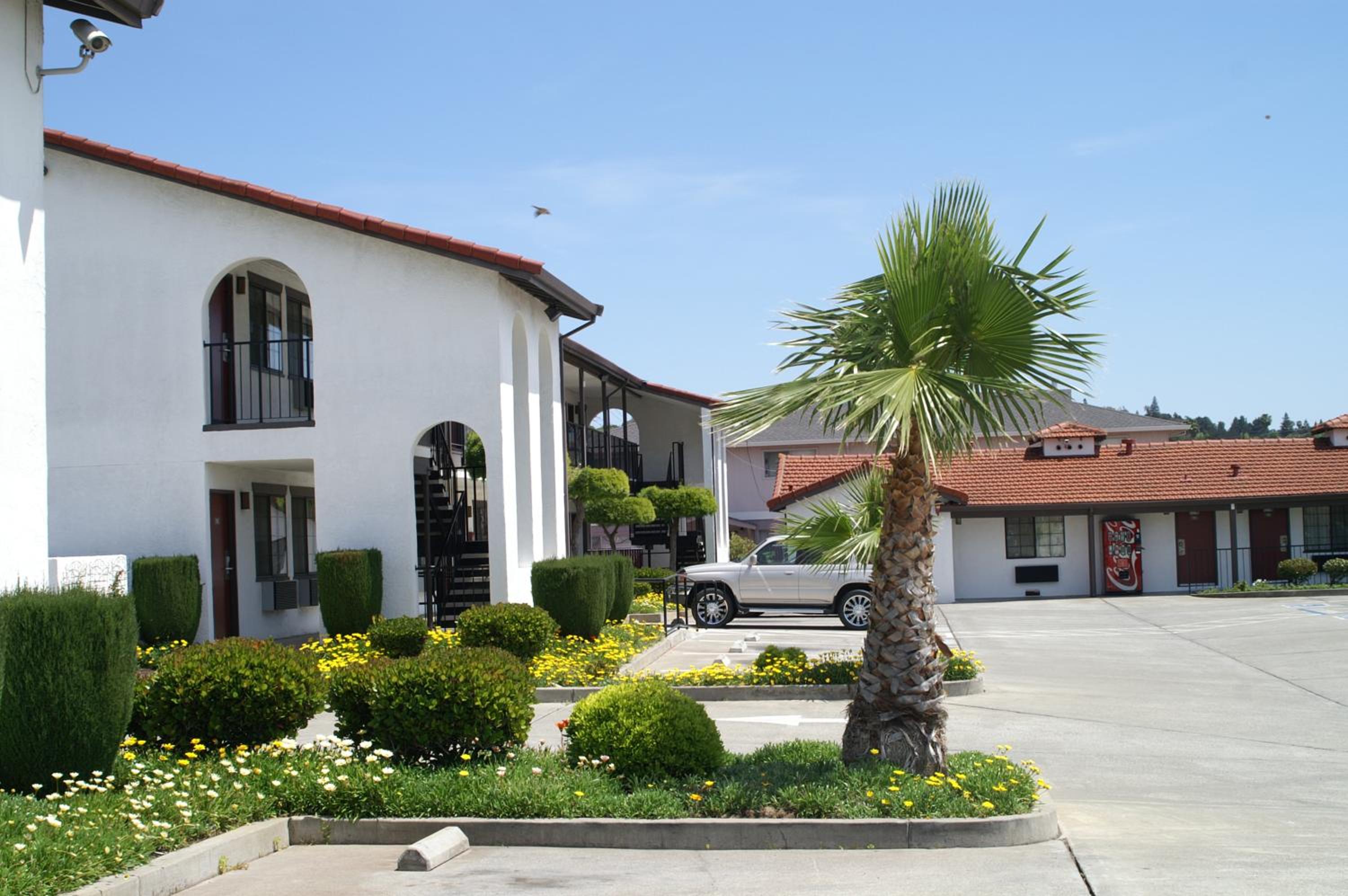 Vallejo Vacations - Regency Inn - Property Image 27