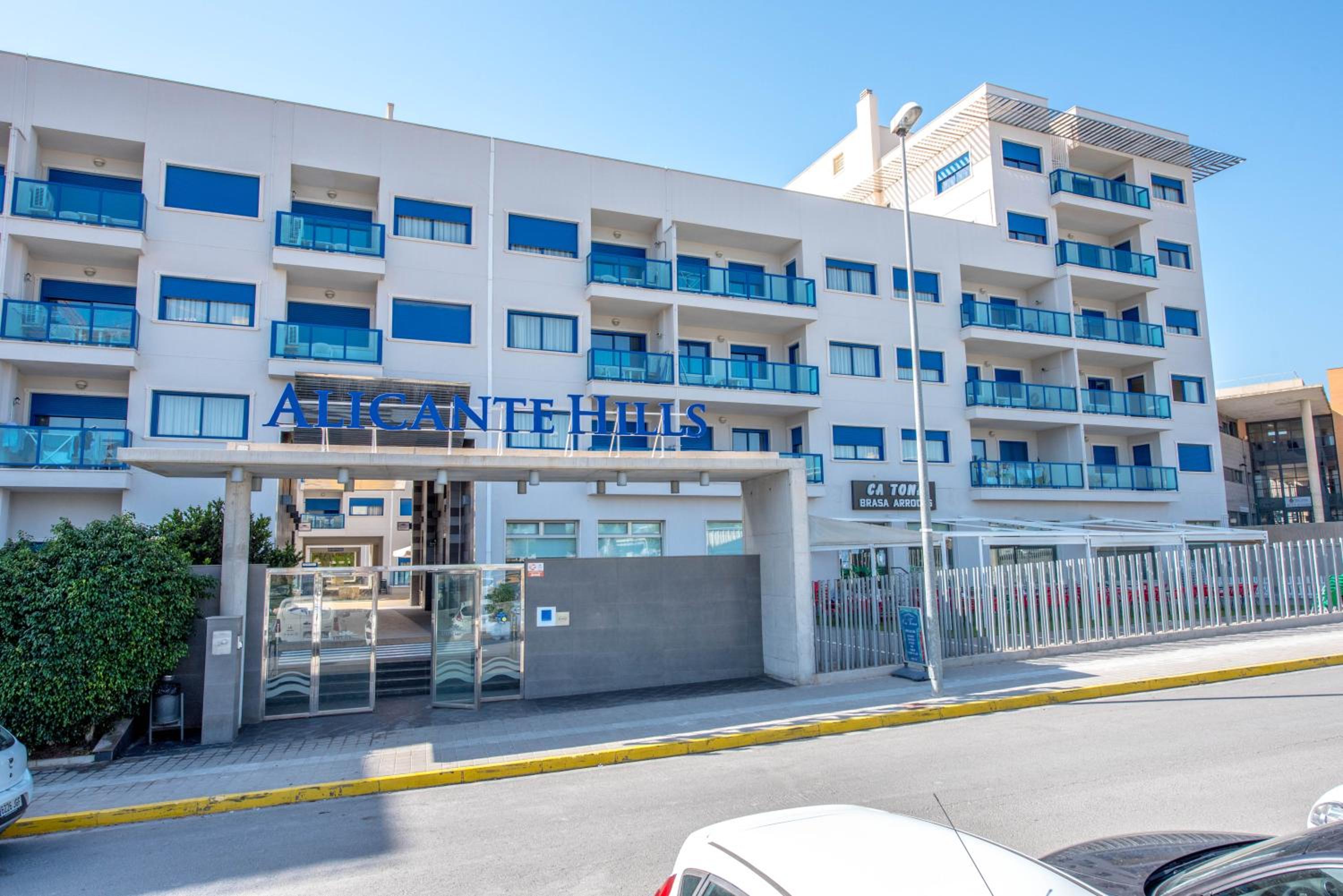 Alicante Apartments photo 2