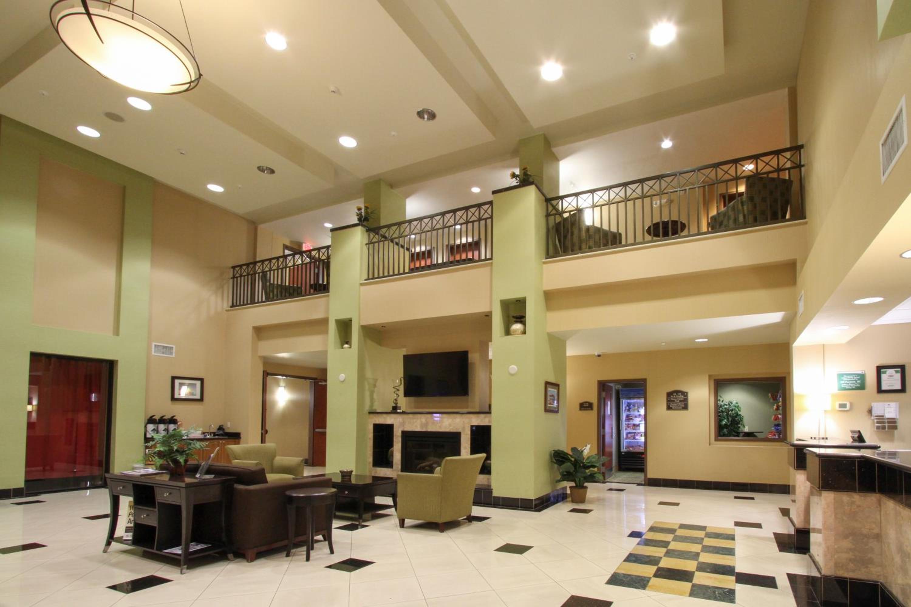 Casa Grande Vacations - GreenTree Inn and Suites Florence, AZ - Property Image 5