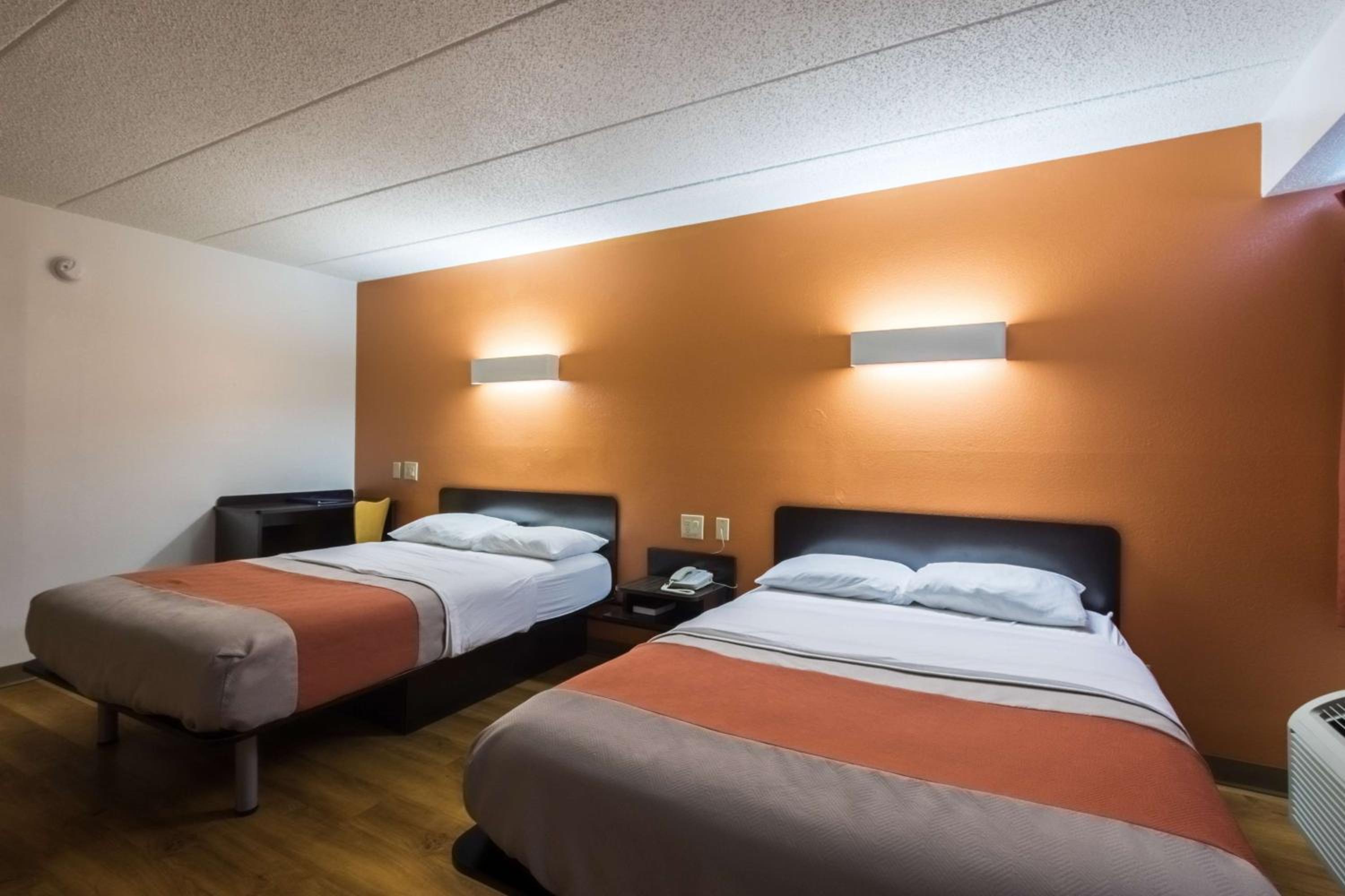 Crawfordsville Vacations - Motel 6-Crawfordsville, IN - Property Image 3