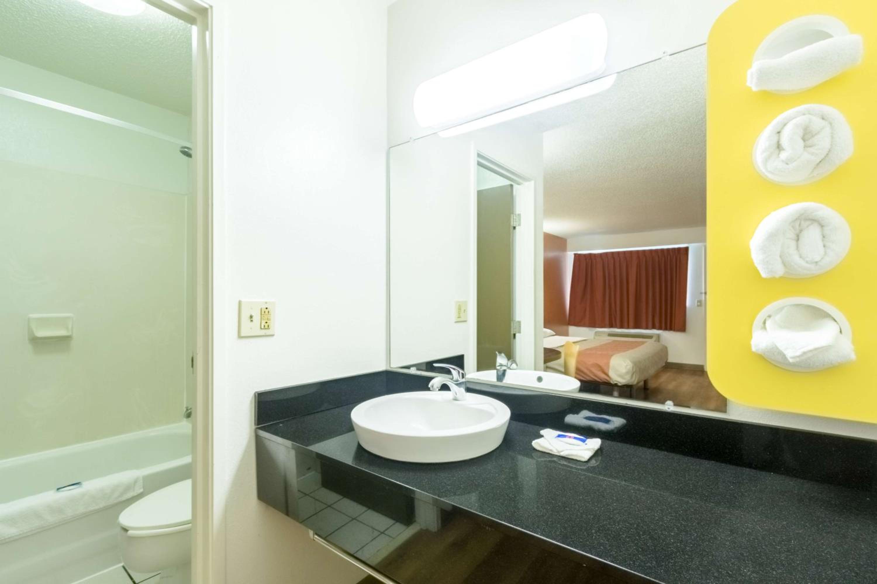 Crawfordsville Vacations - Motel 6-Crawfordsville, IN - Property Image 5