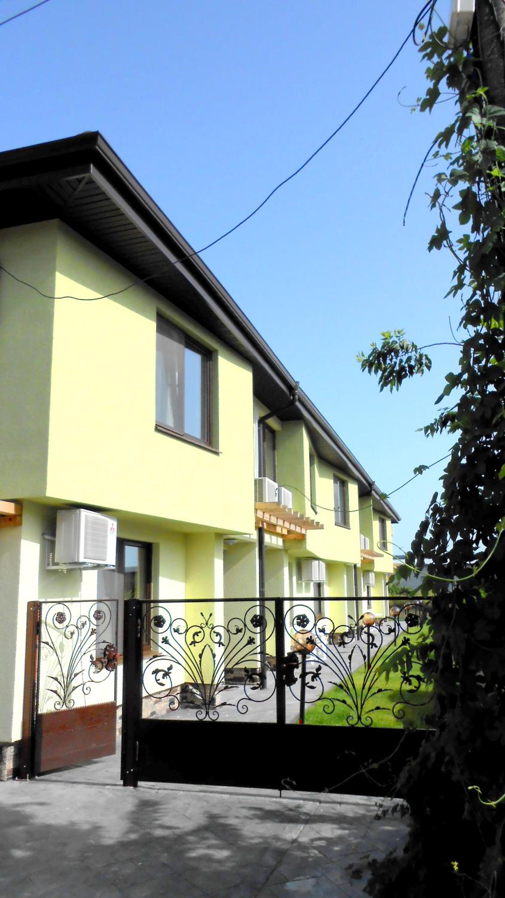 Guesthouse River House