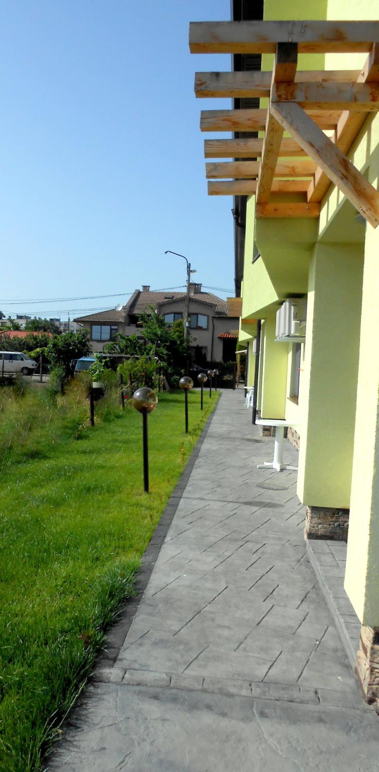 Guesthouse River House