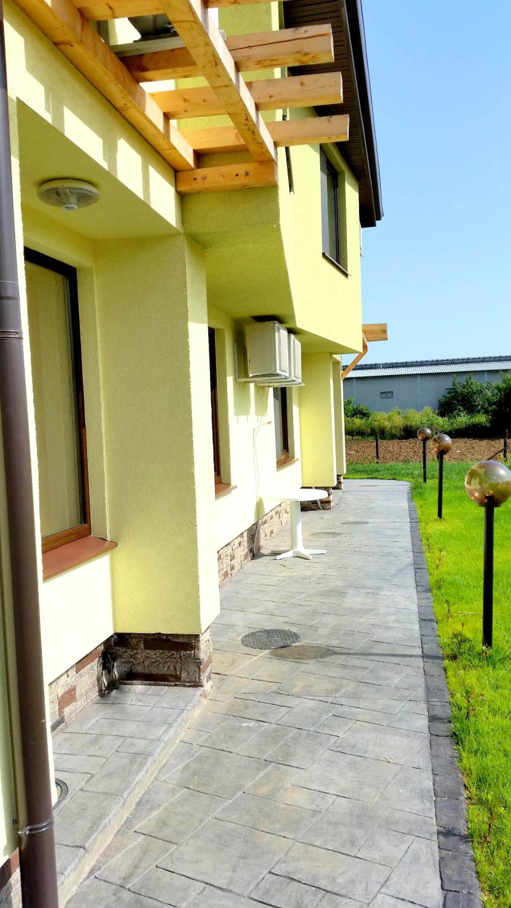 Guesthouse River House
