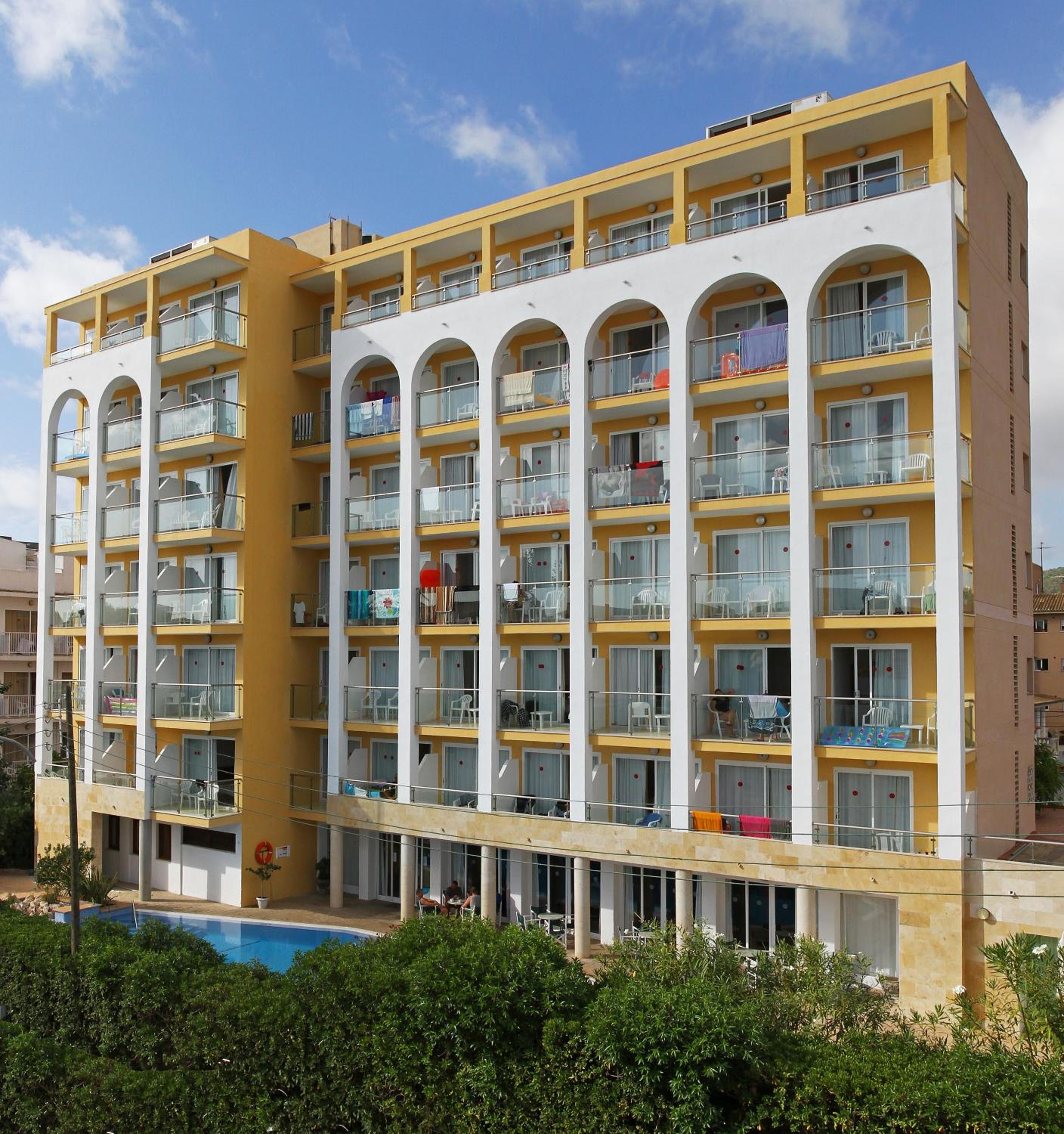 Cala Ratjada Vacations - Hotel Bella Mar - Property Image 6