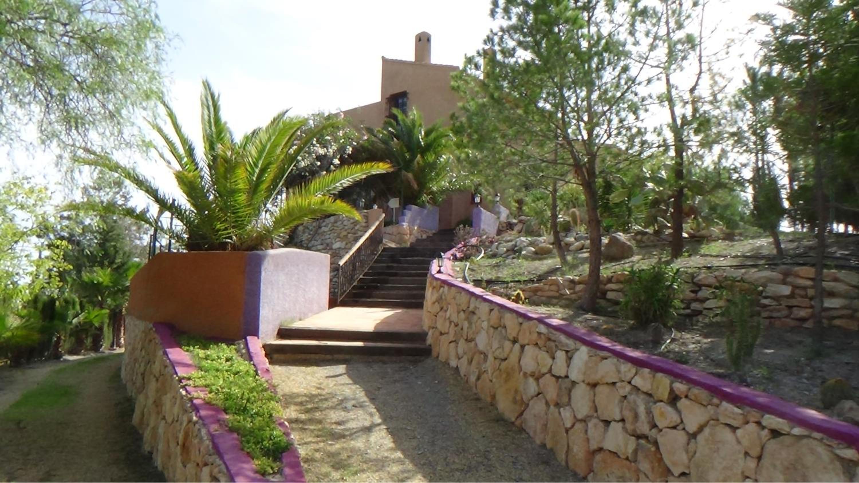 Cortijo de la Media Luna