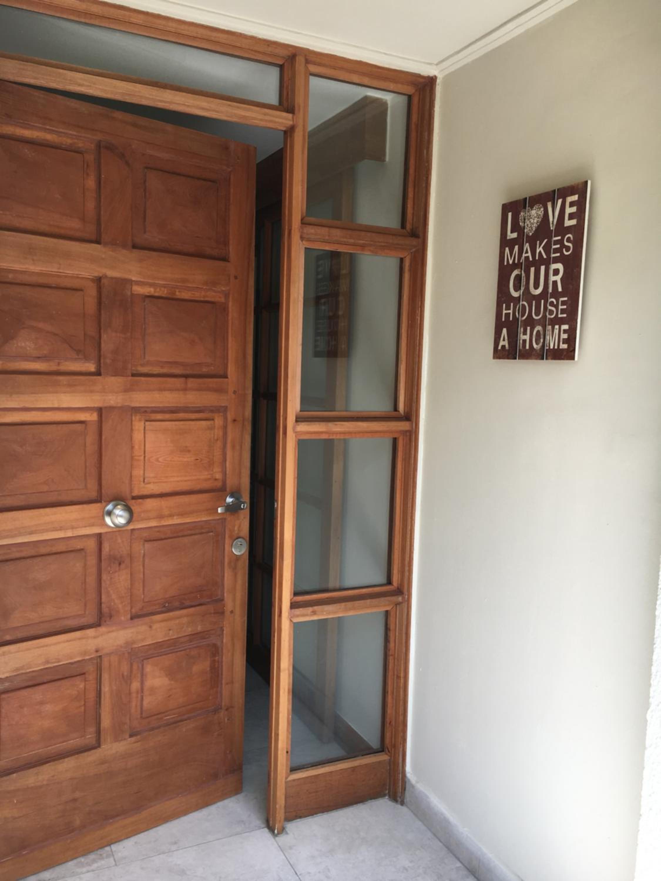 Casa Vitacura Host