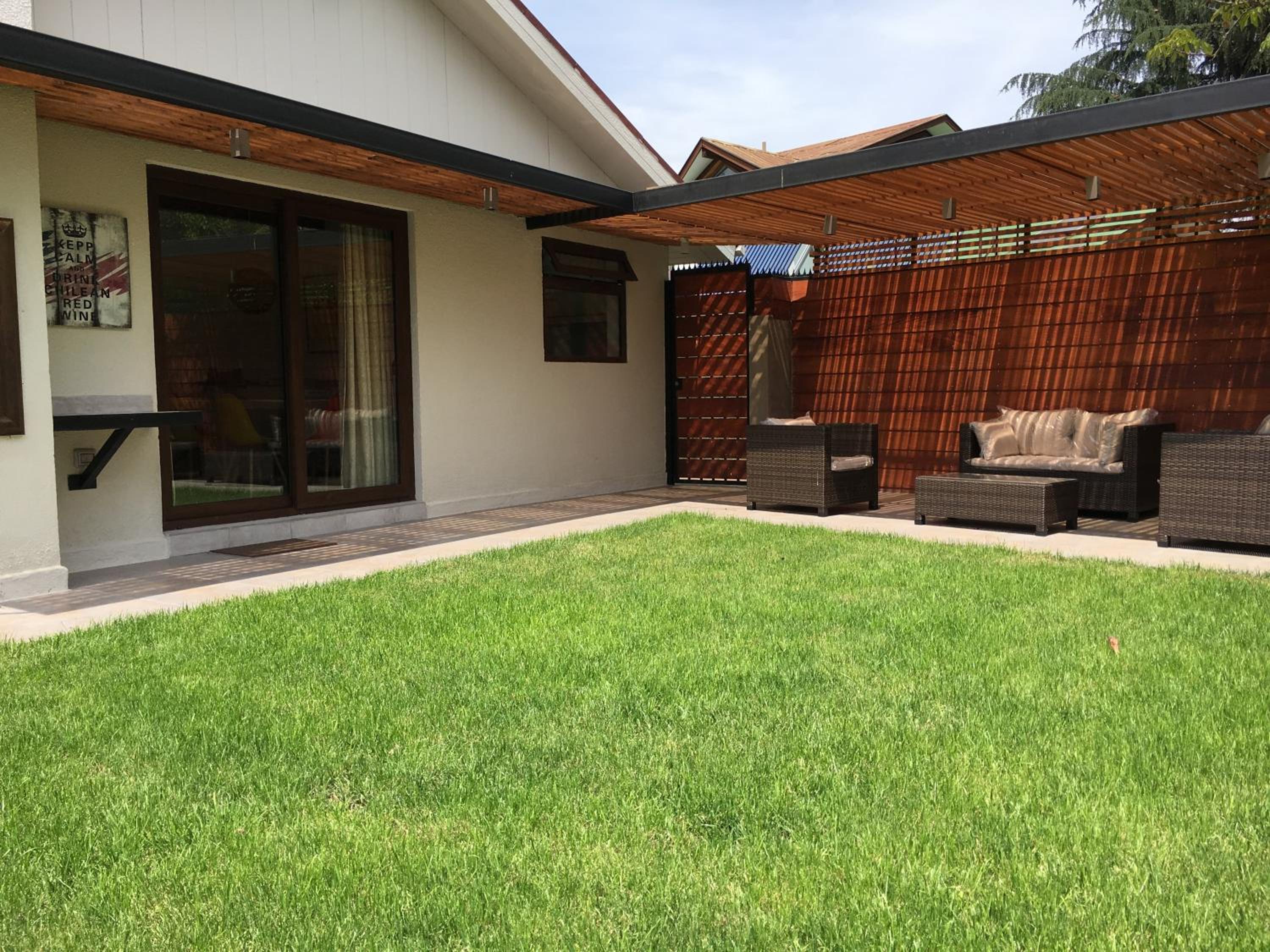 Casa Vitacura Host