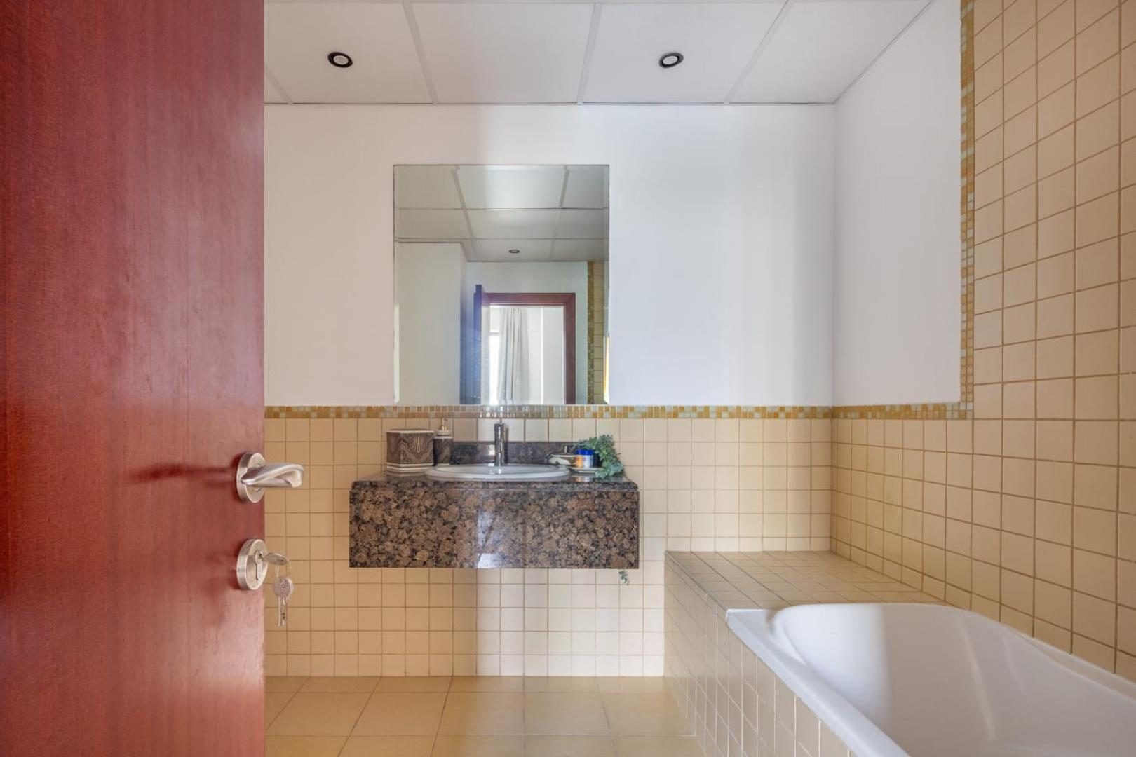 Frank Porter - Murjan 6 — Dubai photo 5