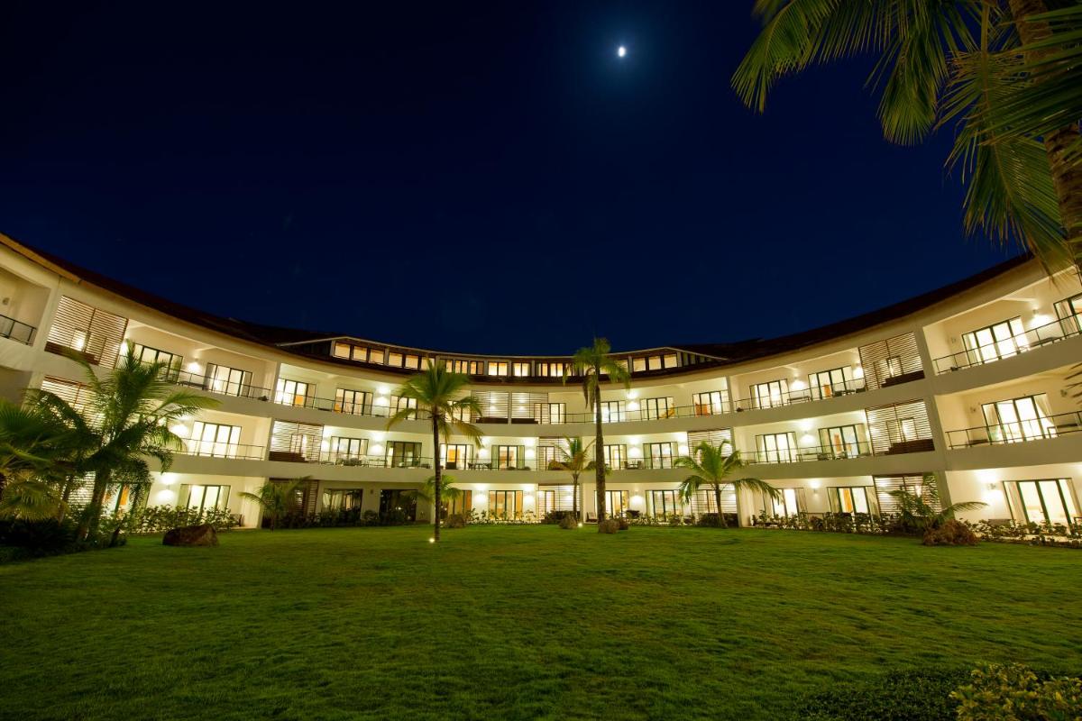 Hotel Sublime Samana - Image 1