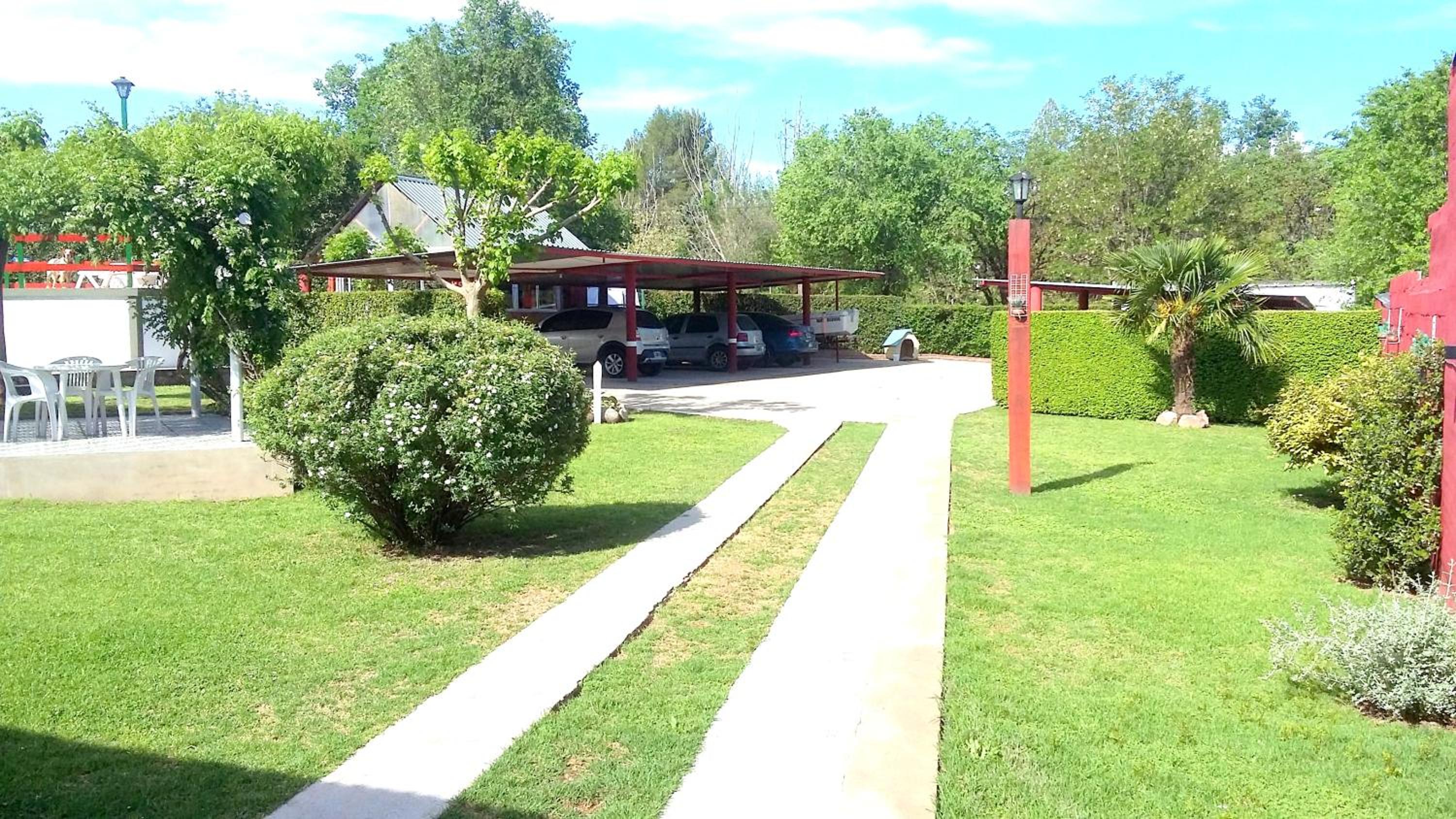 Apart Cabañas La Estancia