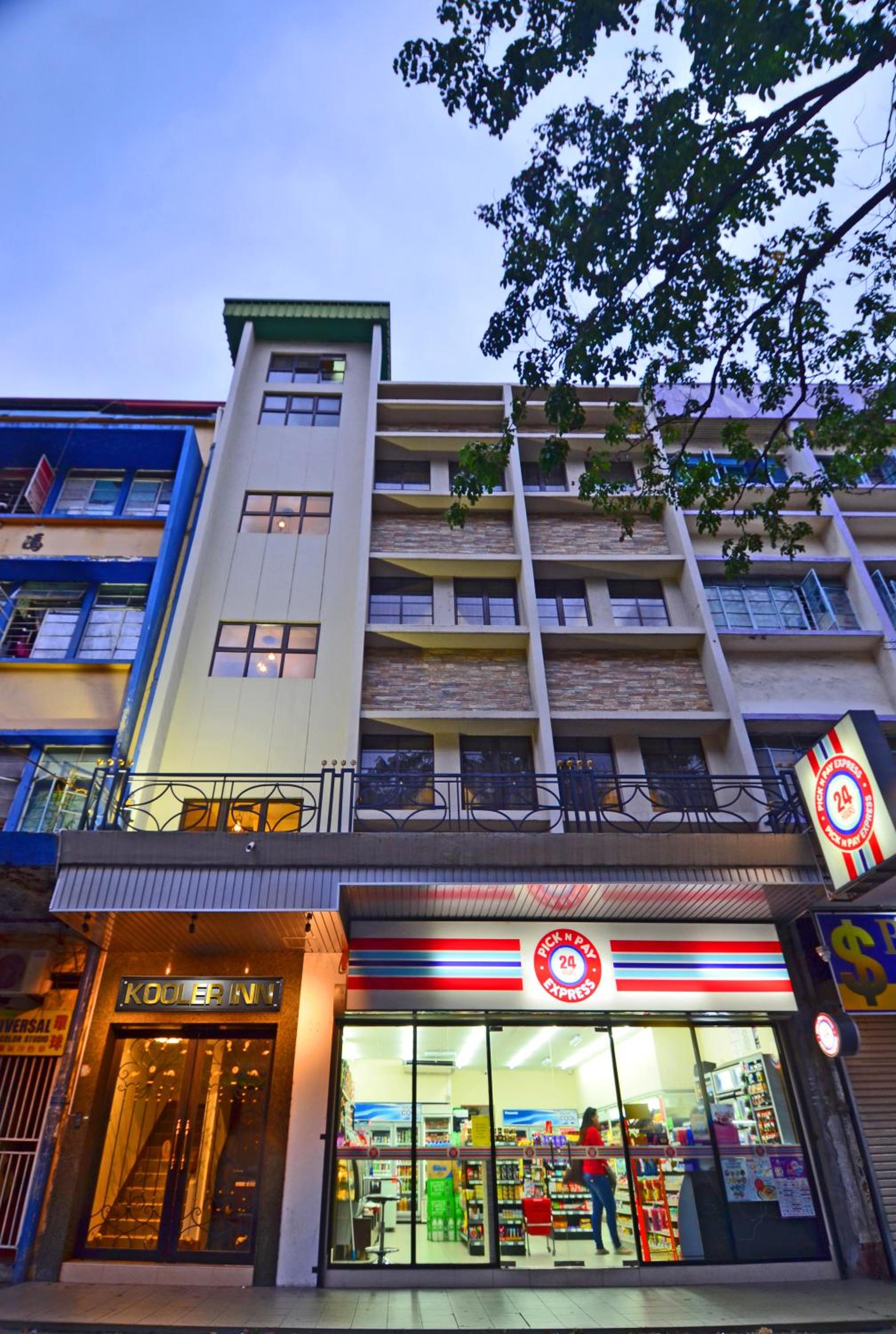 Hotel Kooler Inn - Image 1