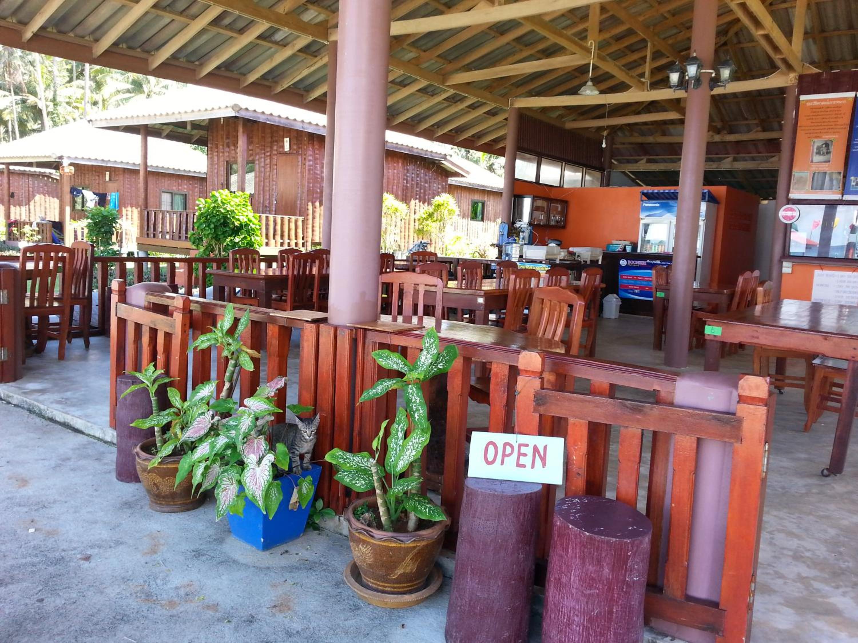 Happy Days Resort