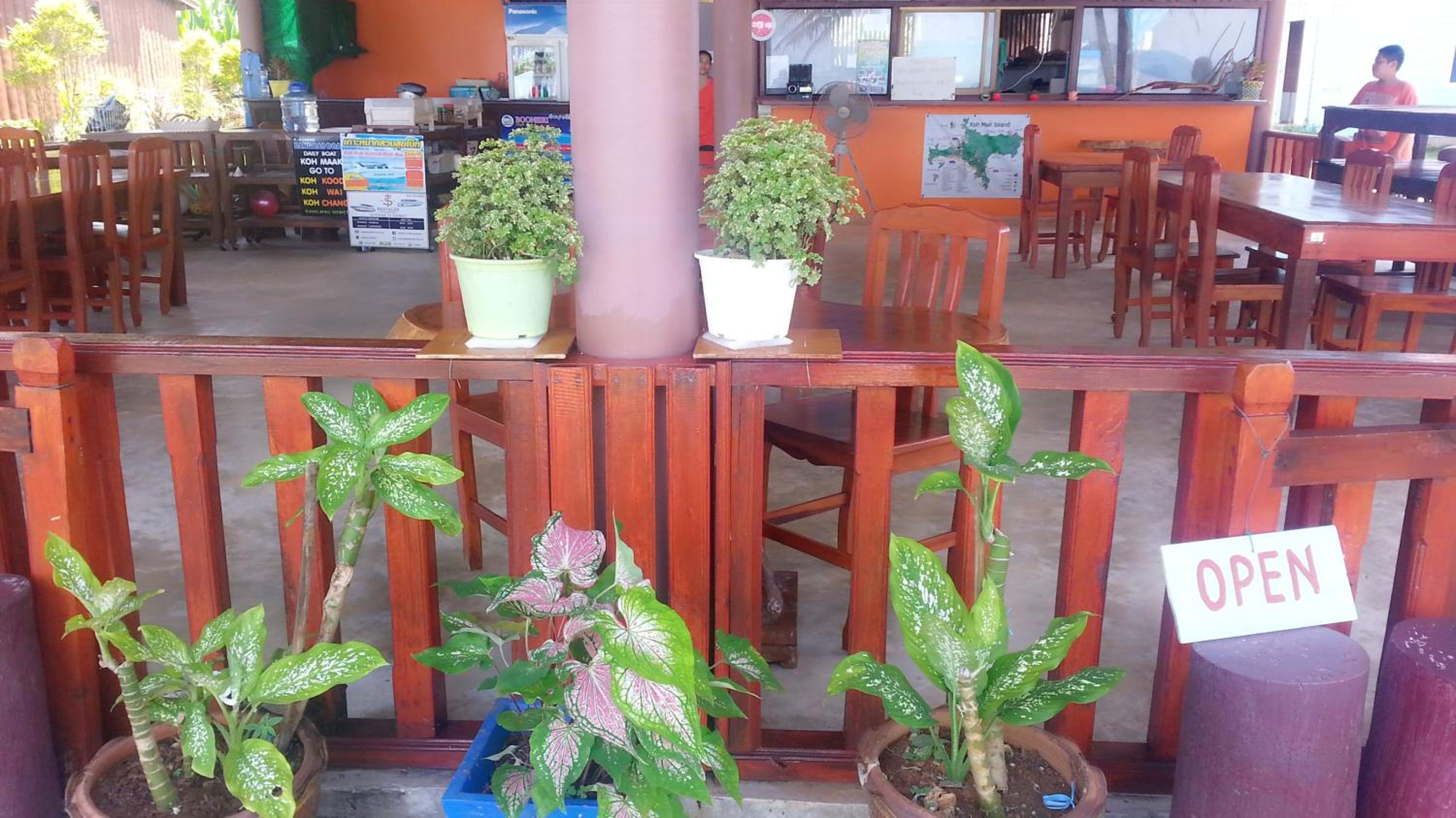 Happy Days Resort