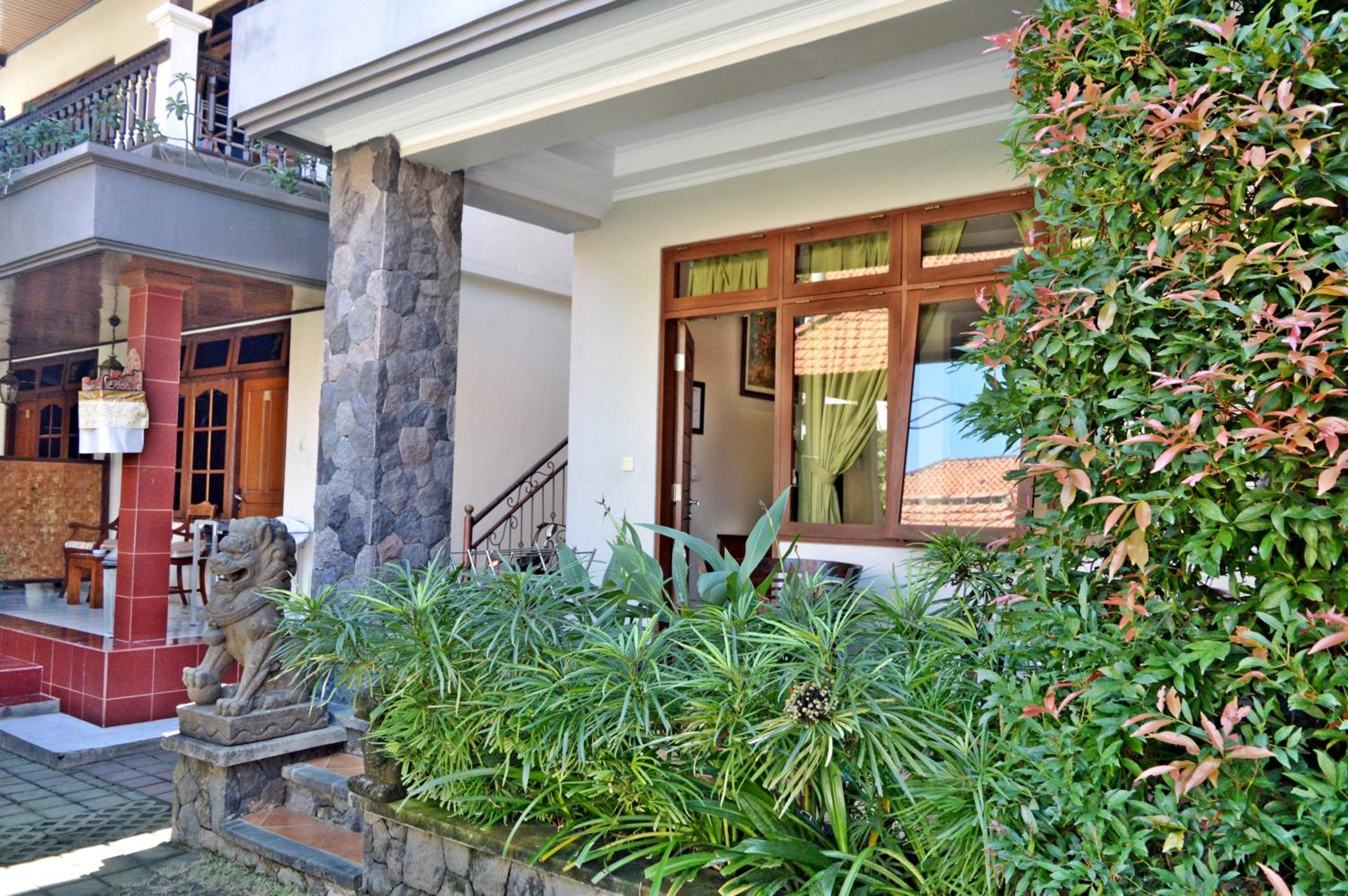Yulia 2 Homestay Sanur