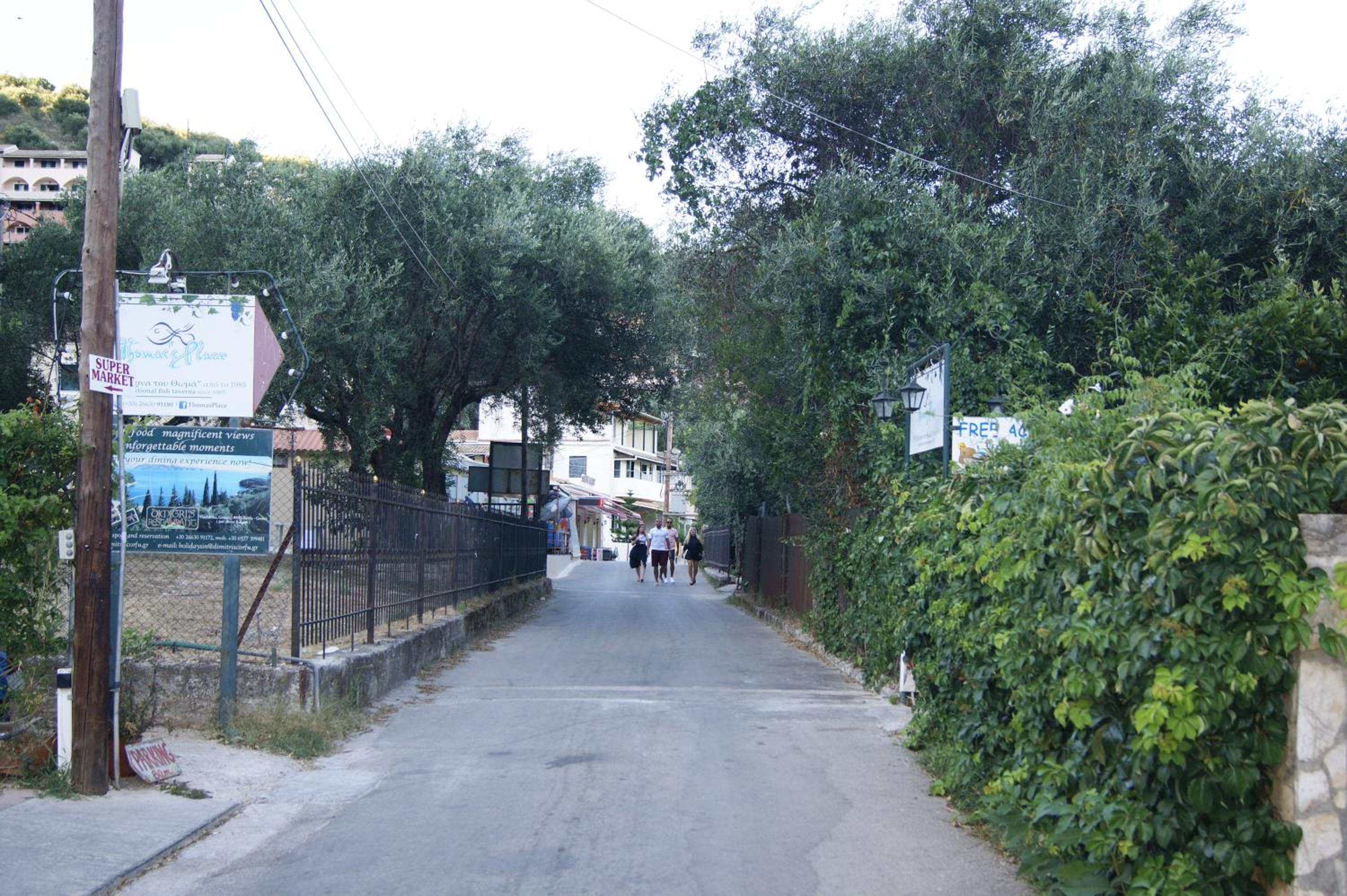 Garneli Apartments