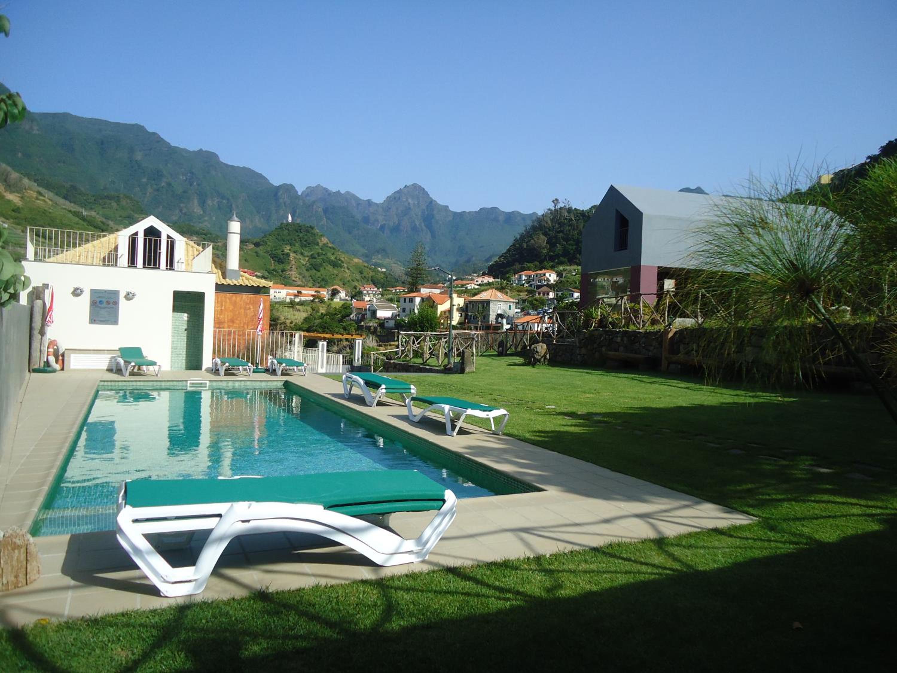 A Casa Estrelícia-Dourada Garcês view 4
