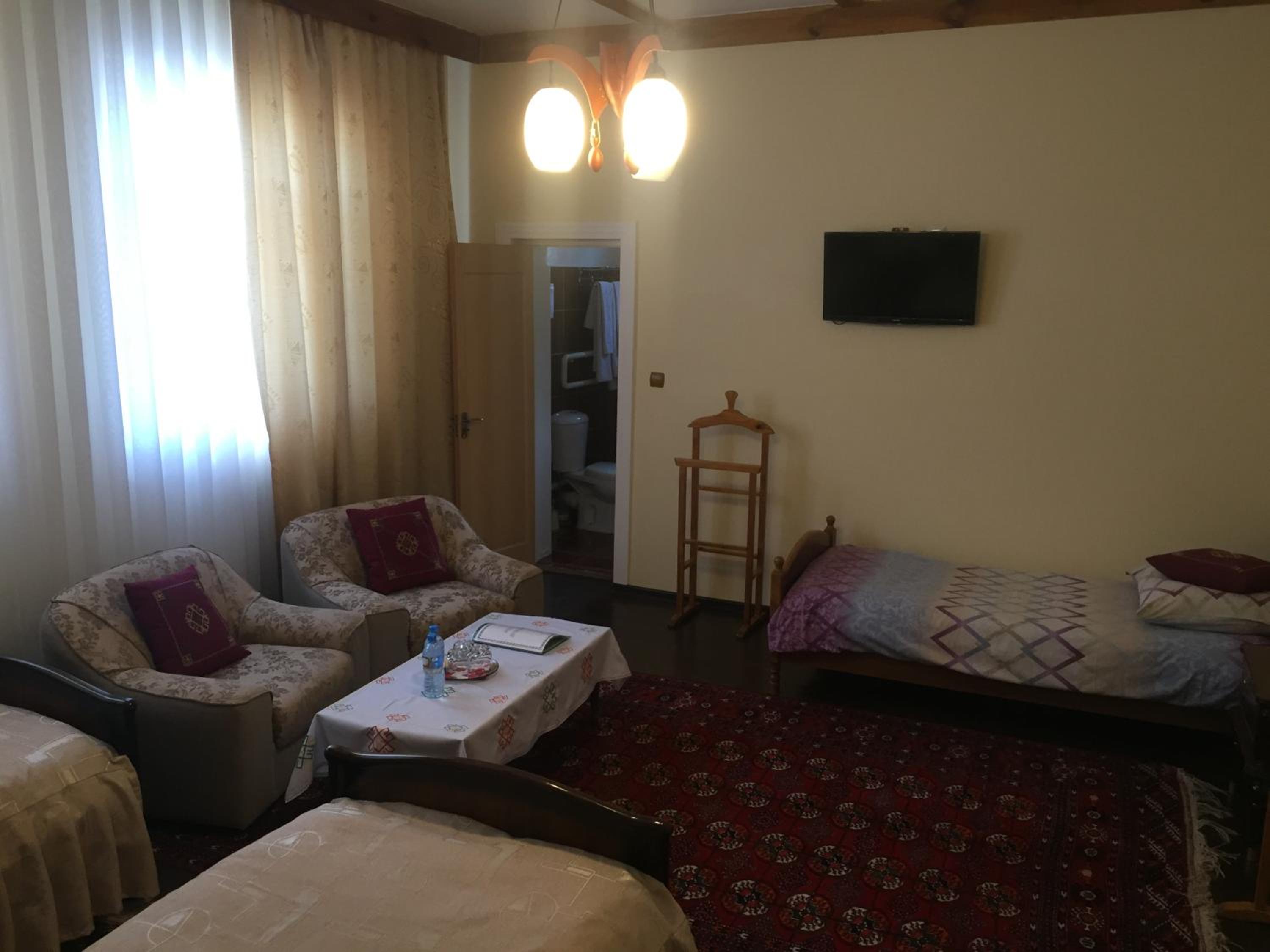 Photo 12
