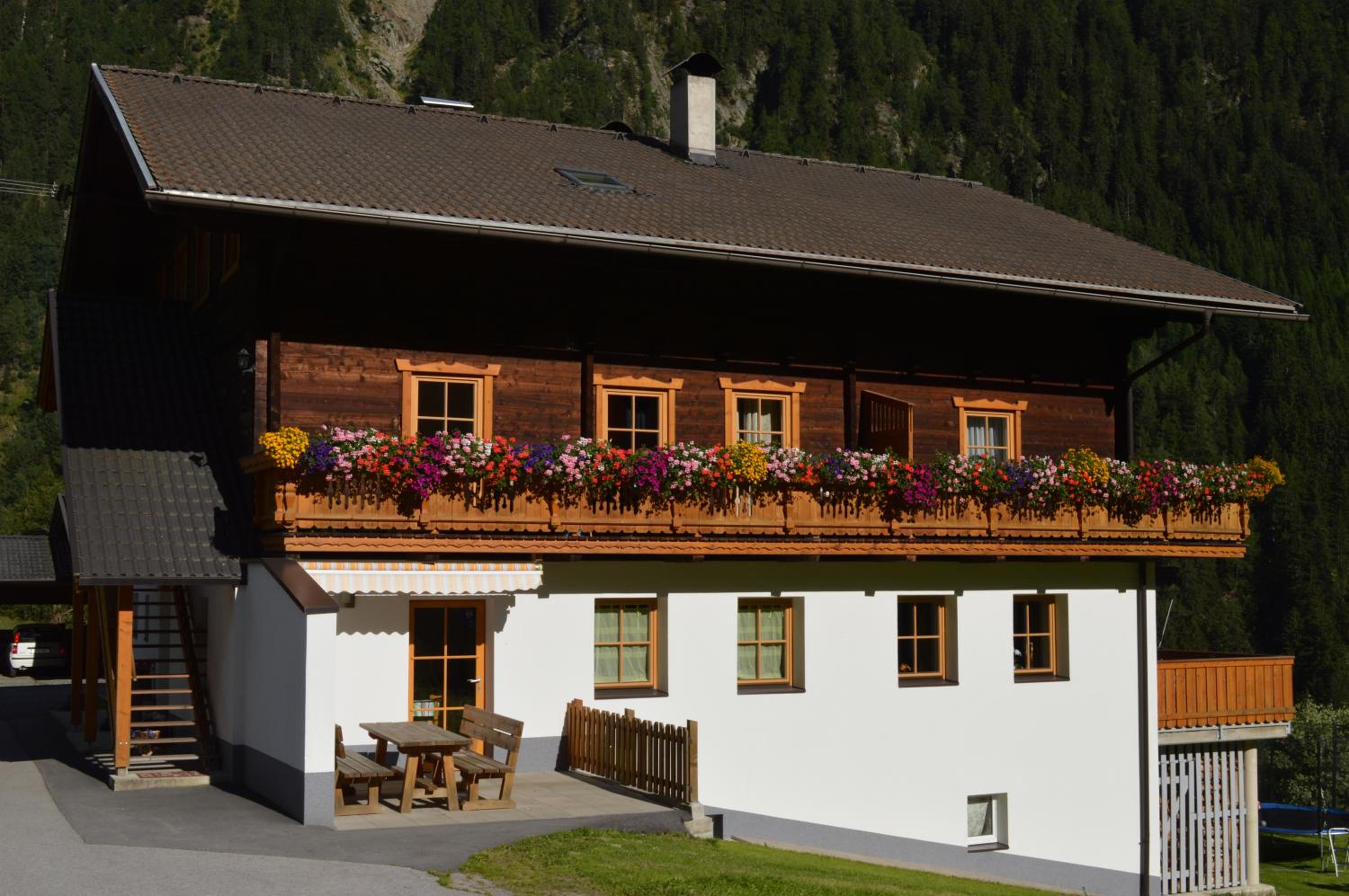 Ferienwohnungen Niederarnigerhof Familie Bauernfeind