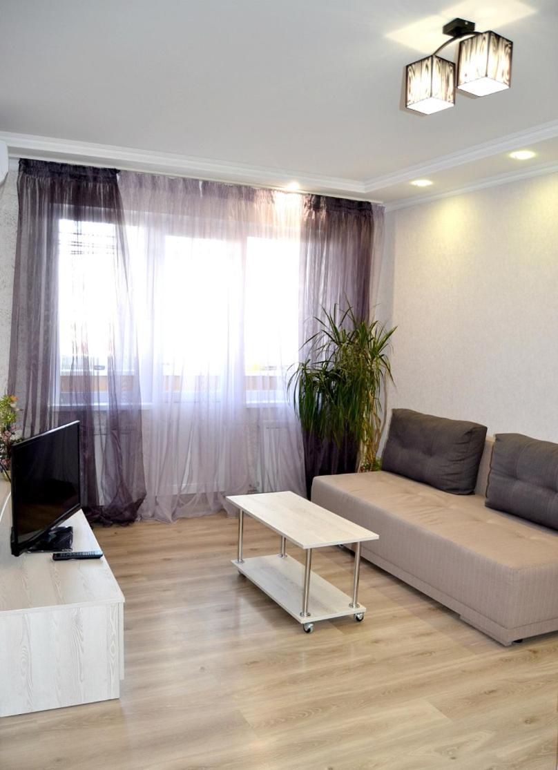 Apartment on Bogdana Gavrilishyna 3 view 4