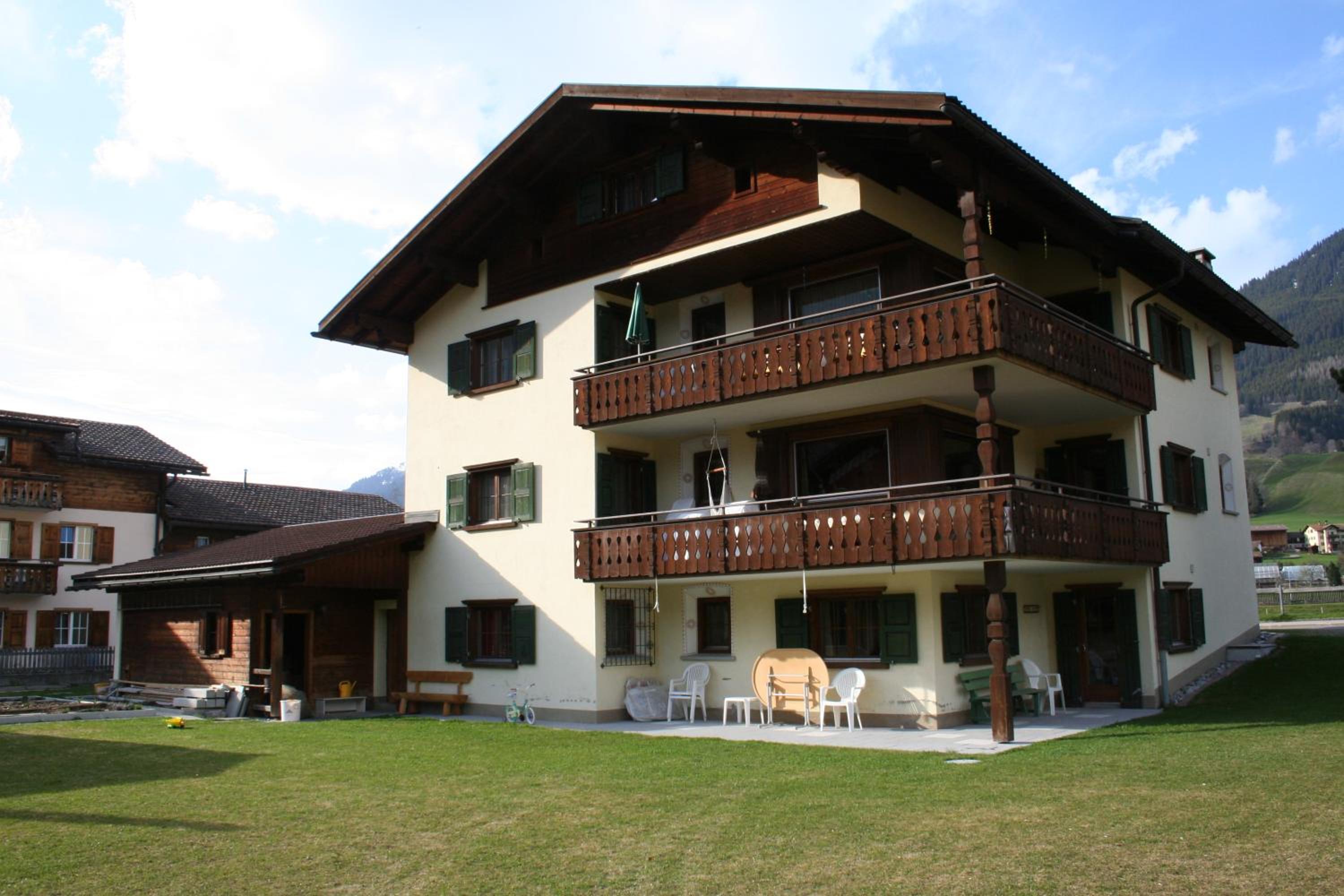 Hus Pravis view 2