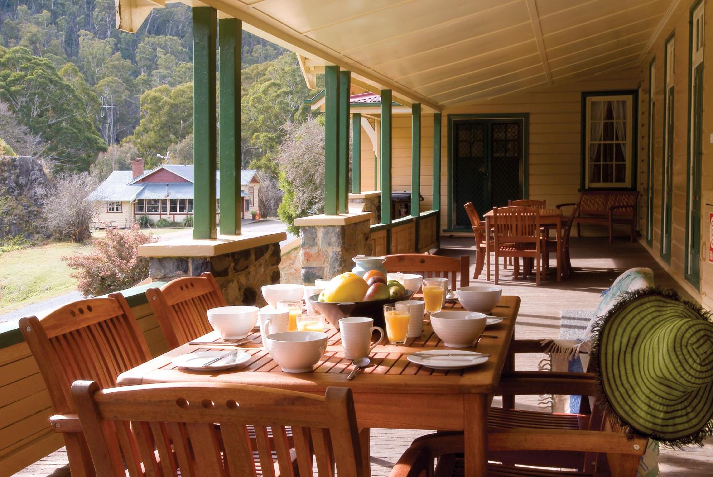 Yarrangobilly Caves House