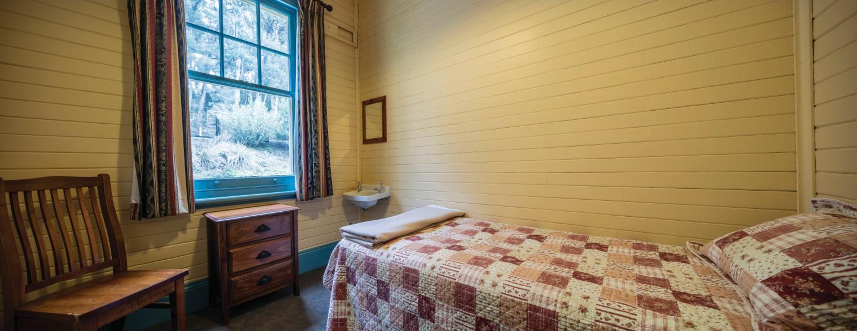 Yarrangobilly Caves House