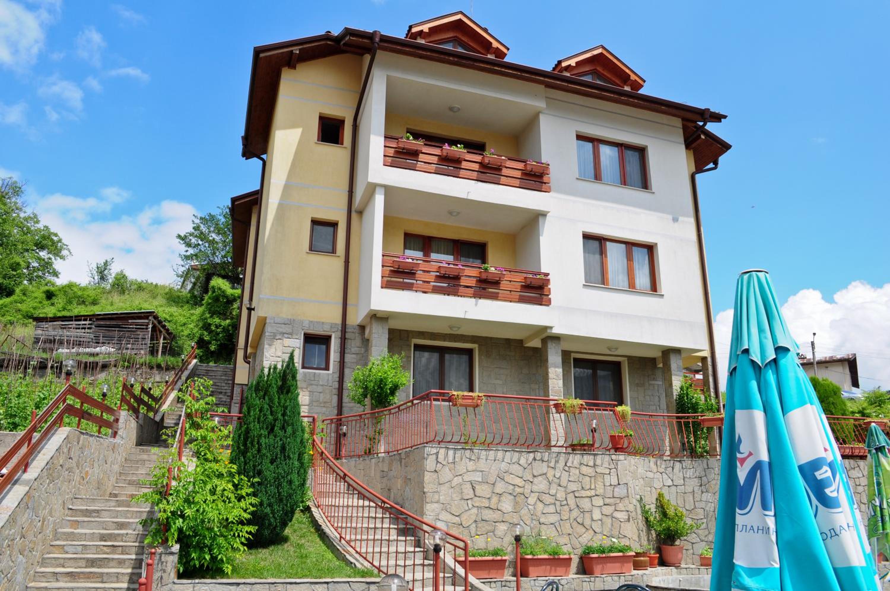 Kris Guest House
